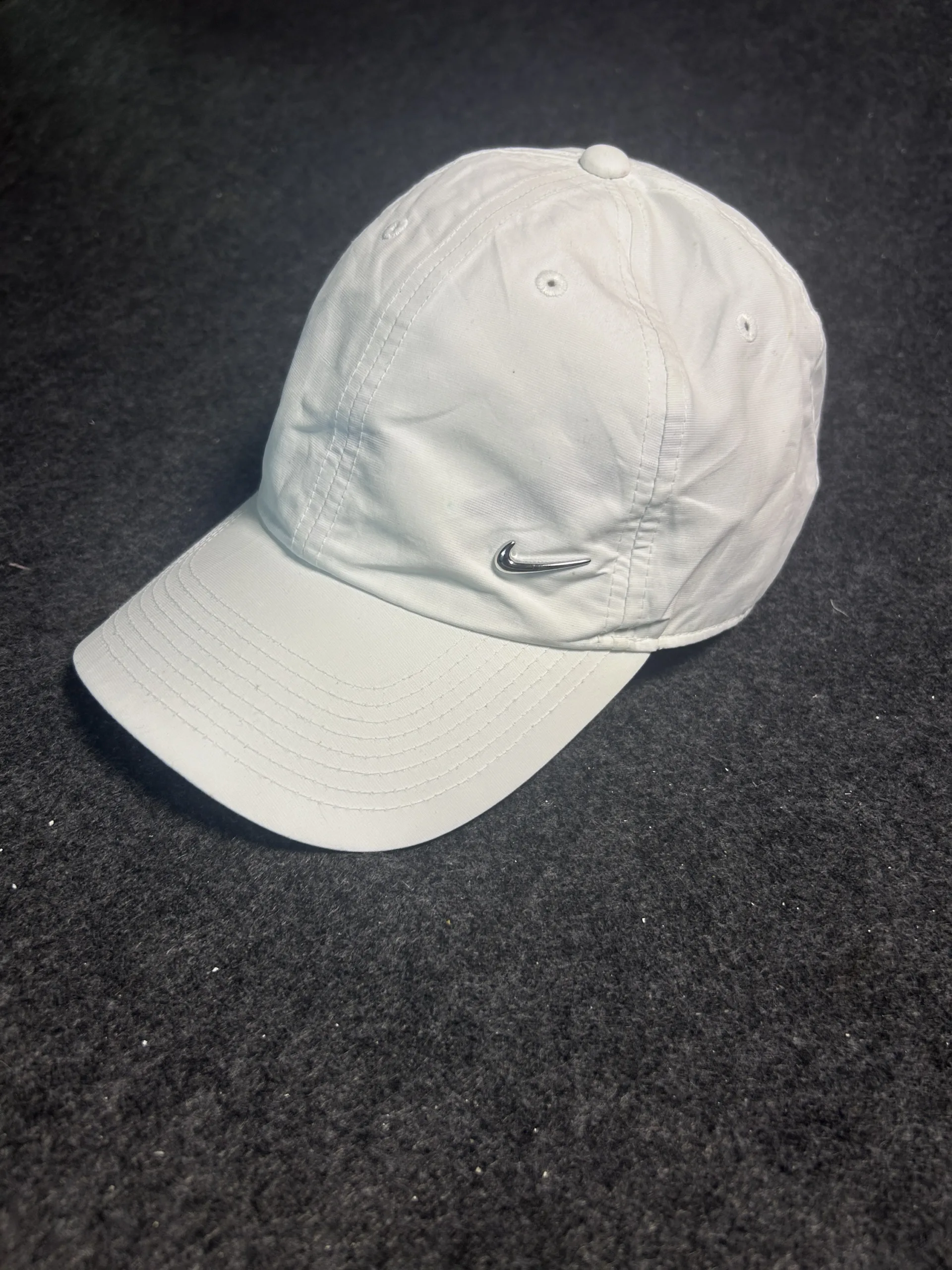 Nike White simple detail view