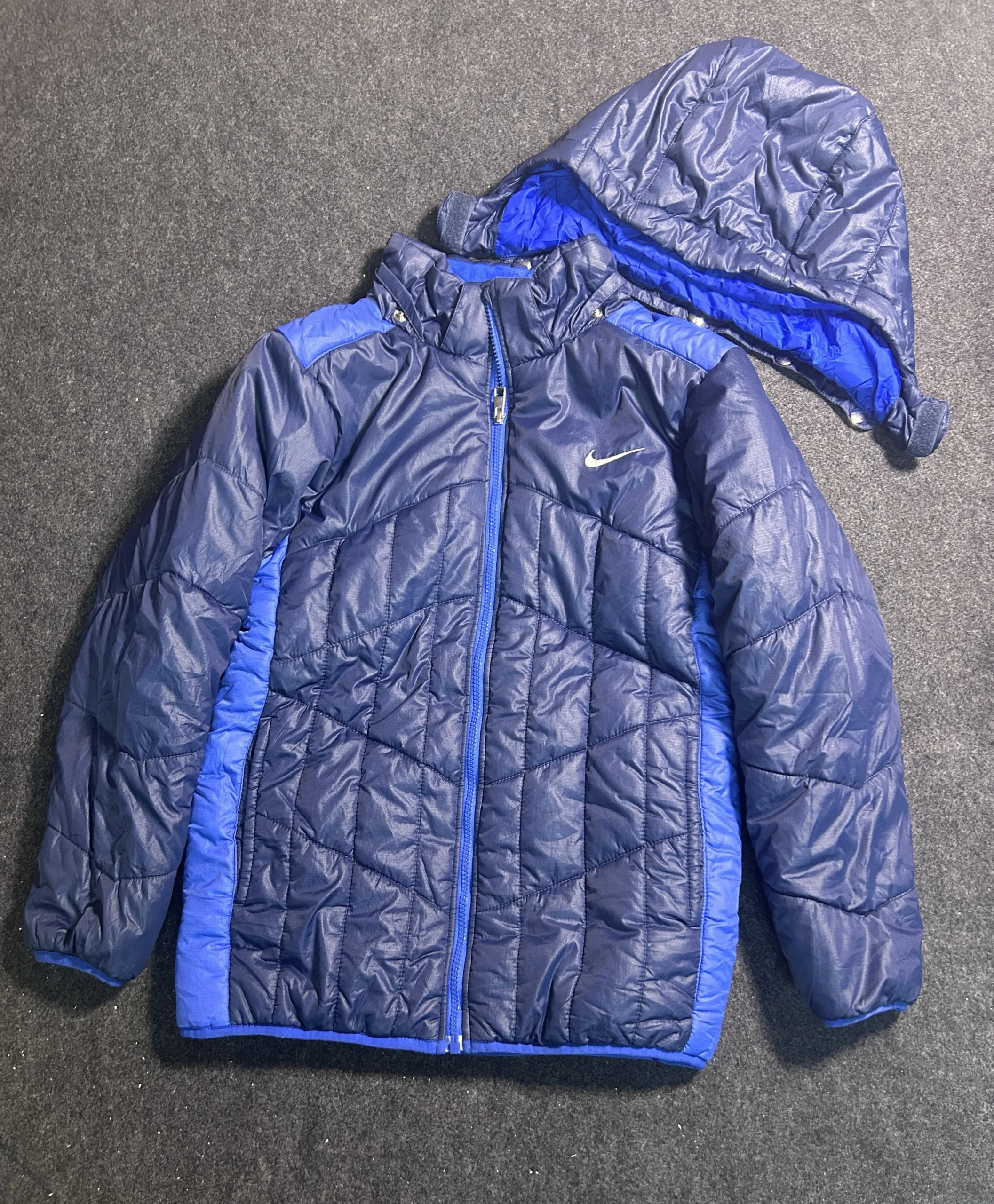 Nike Navy Jacket detail view