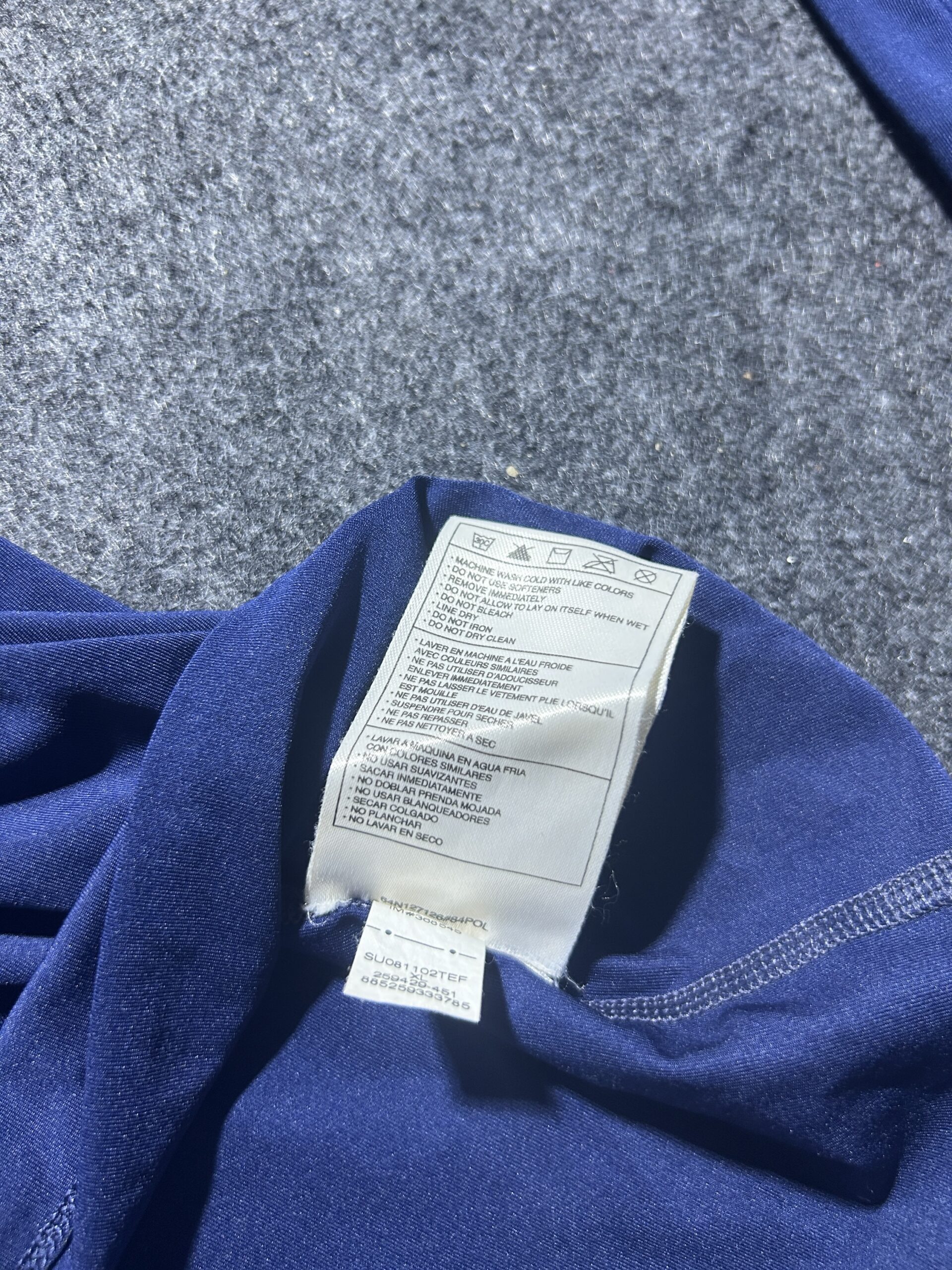 Nike Navy simple detail view