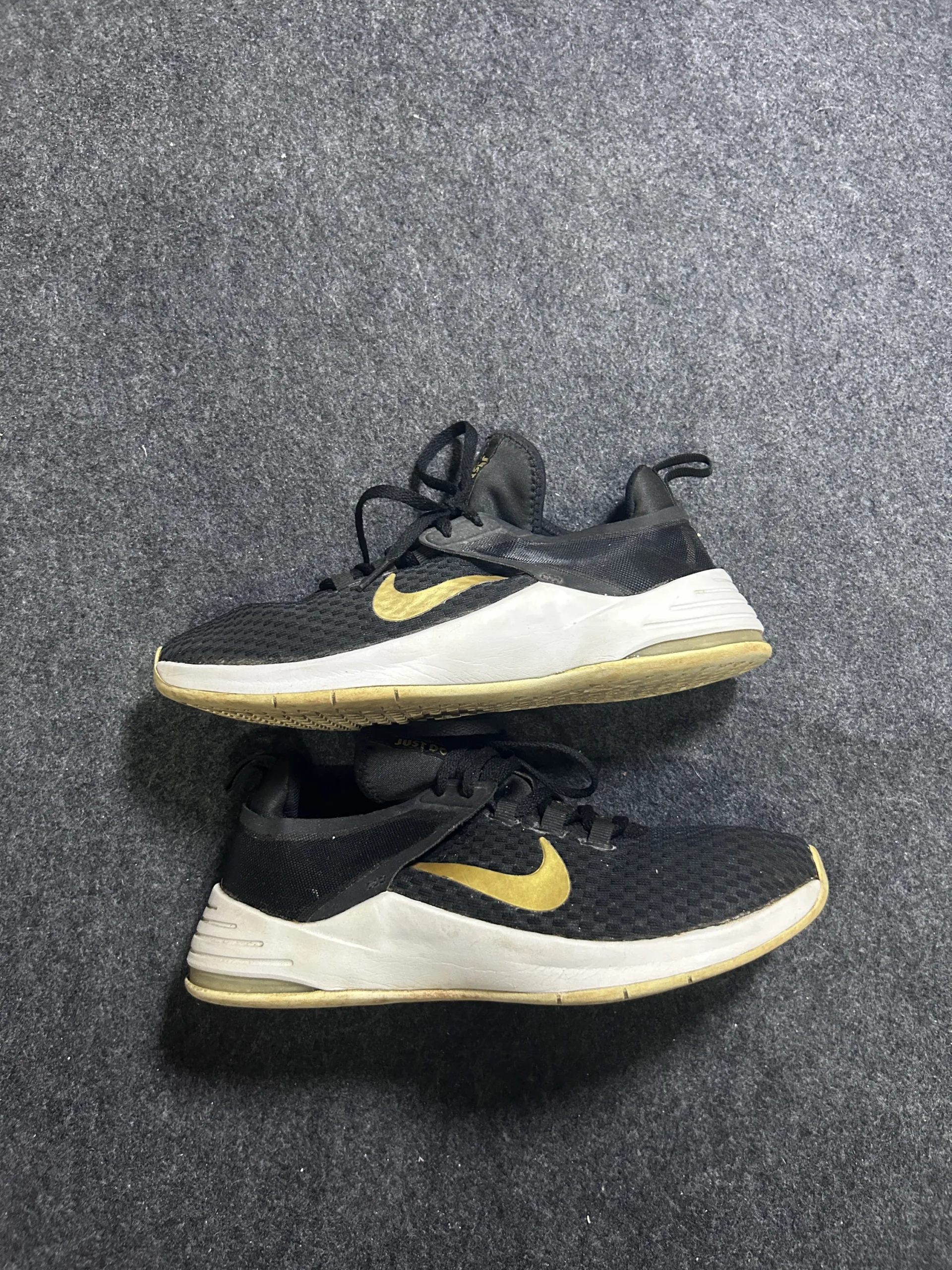 Nike Black simple front view