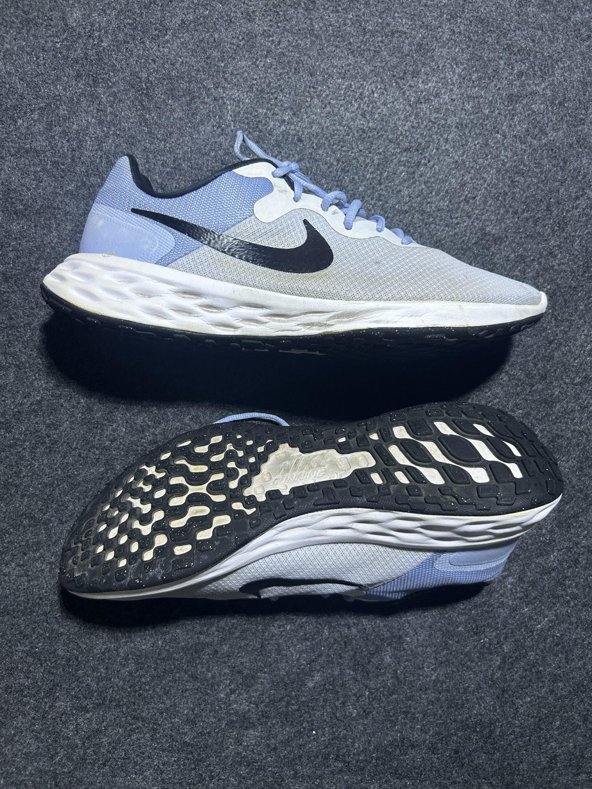 Nike White simple detail view