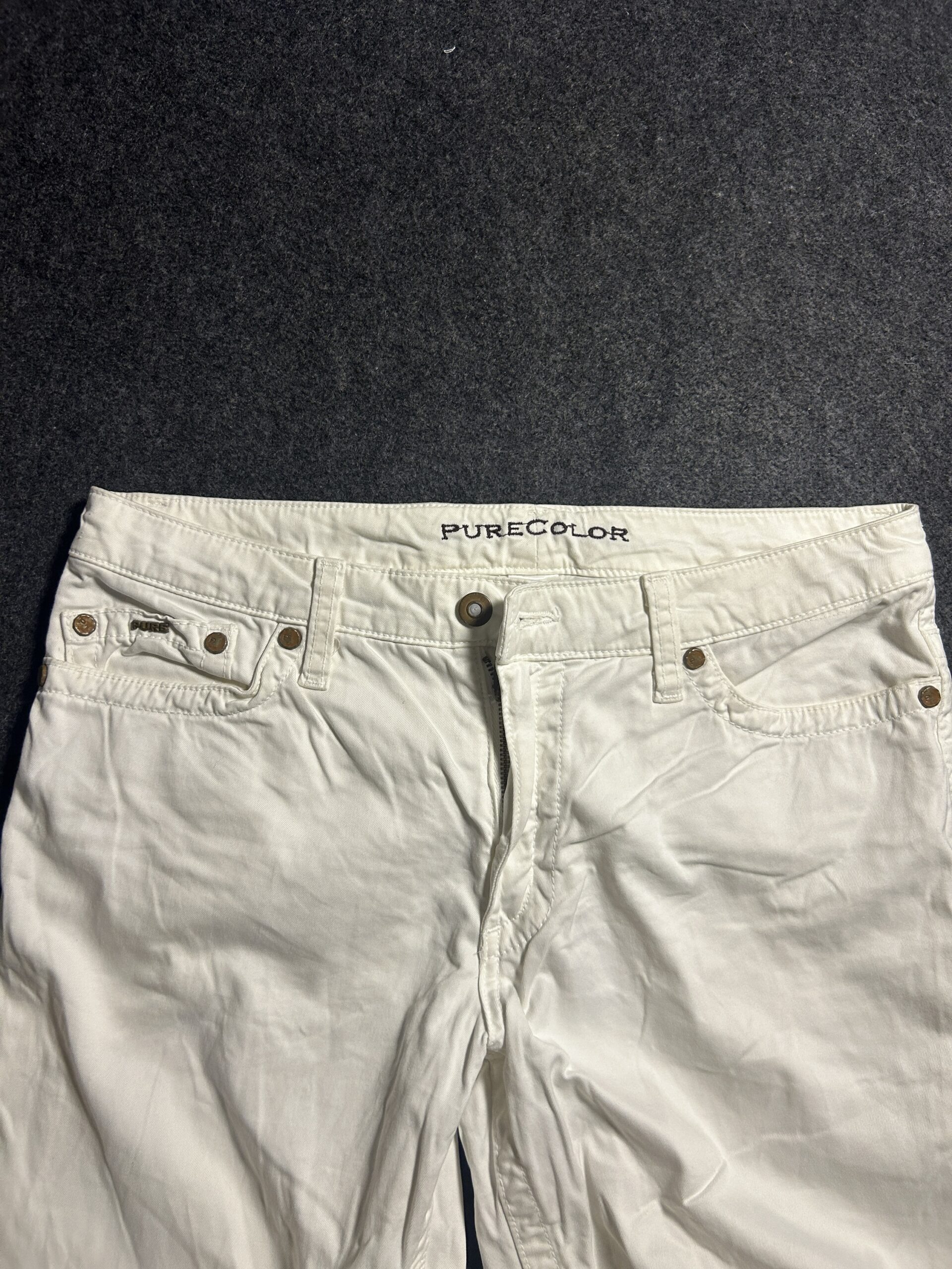 White Trousers detail view