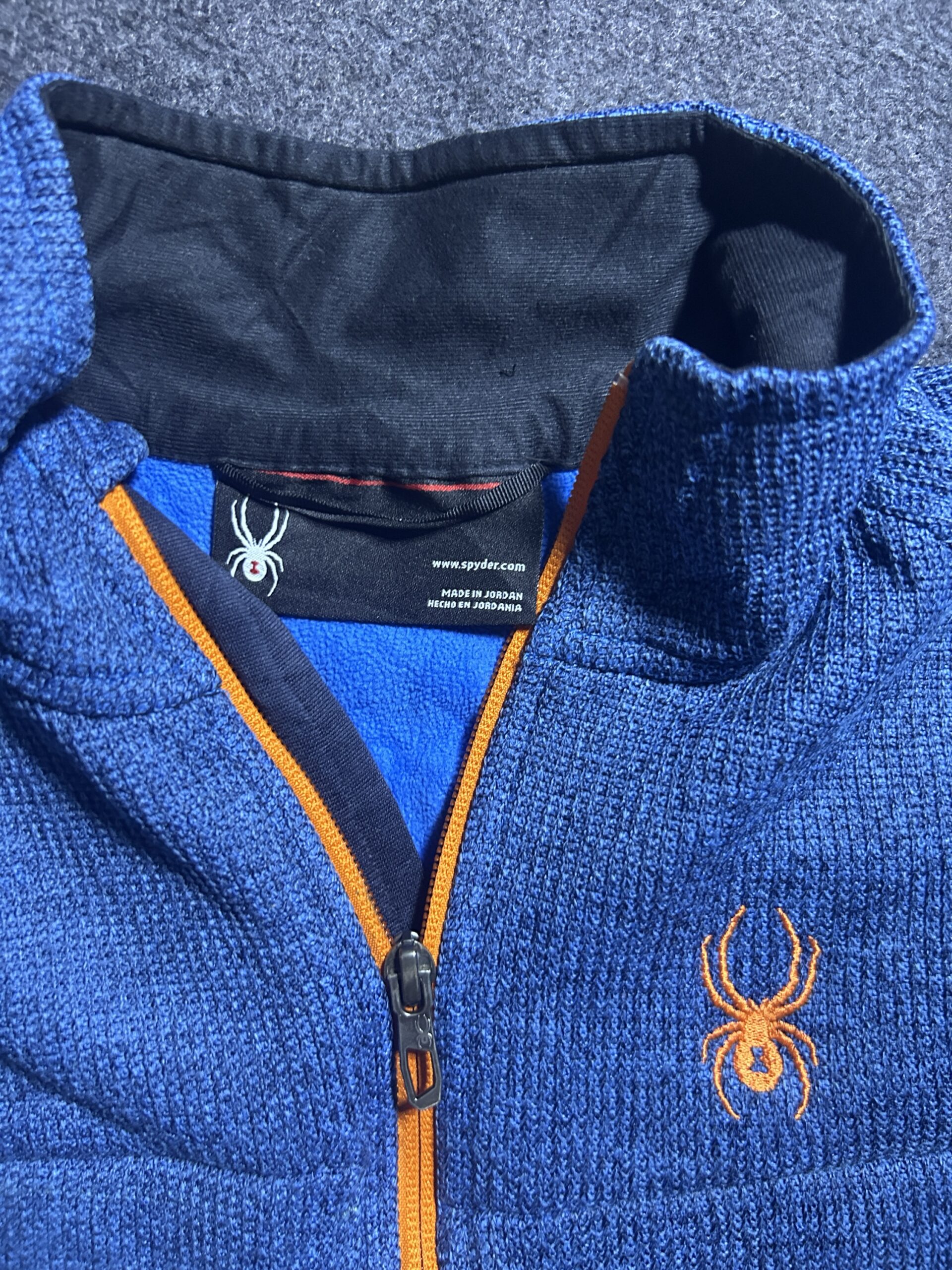 Blue simple detail view