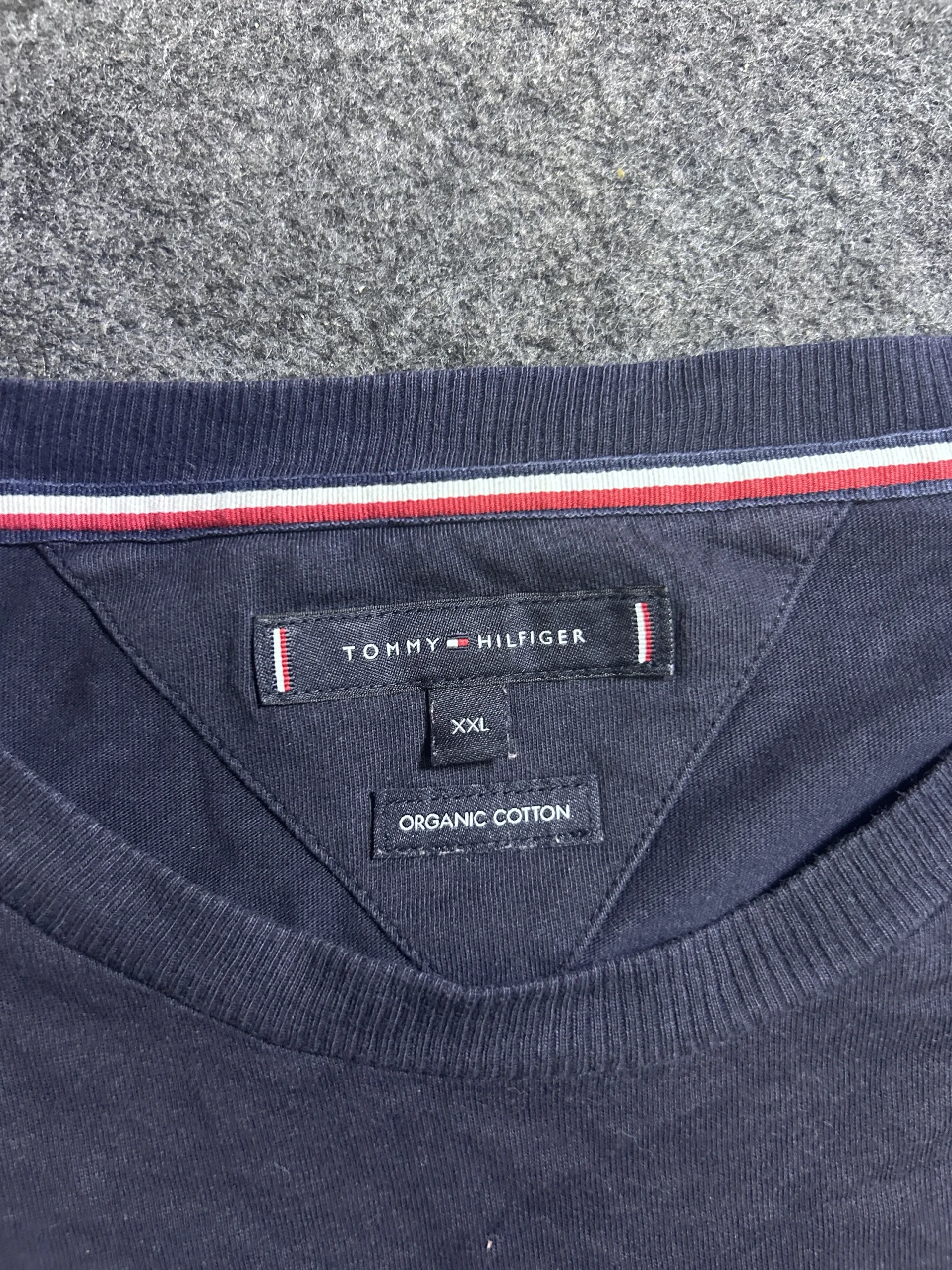 Tommy Hilfiger Navy T-Shirt detail view
