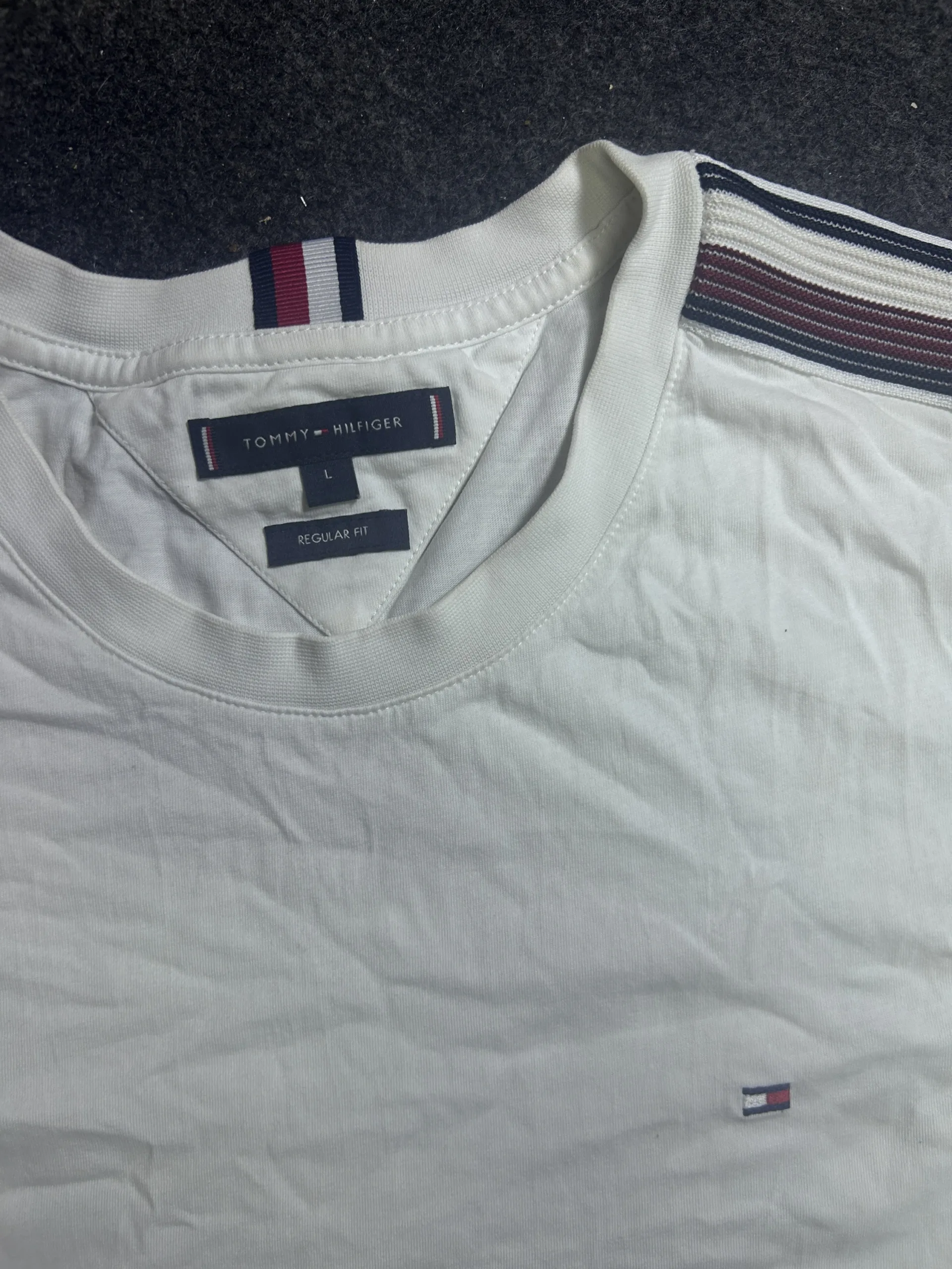 Tommy Hilfiger White T-Shirt detail view