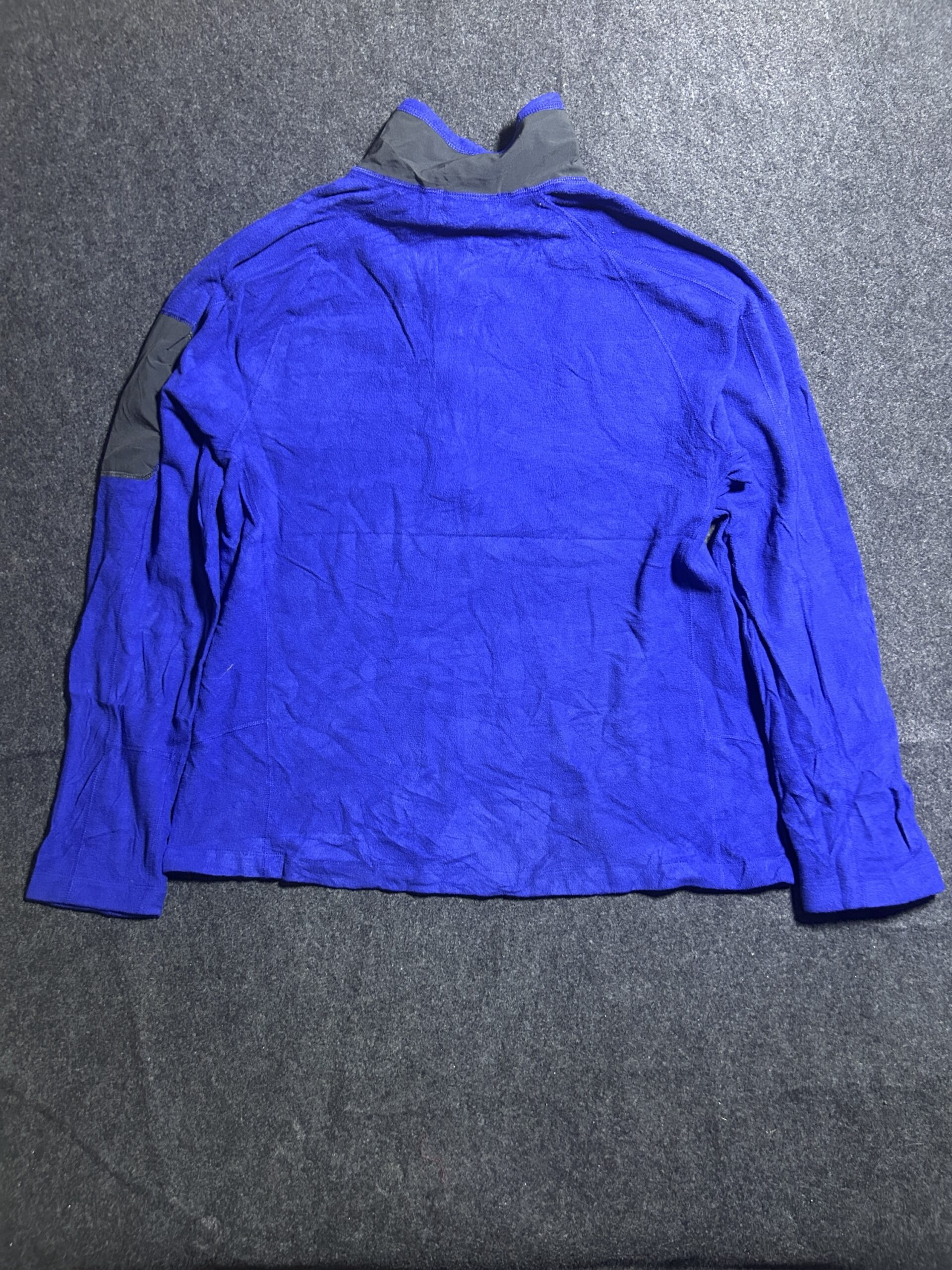 The North Face Blue Sweatshirt detail view