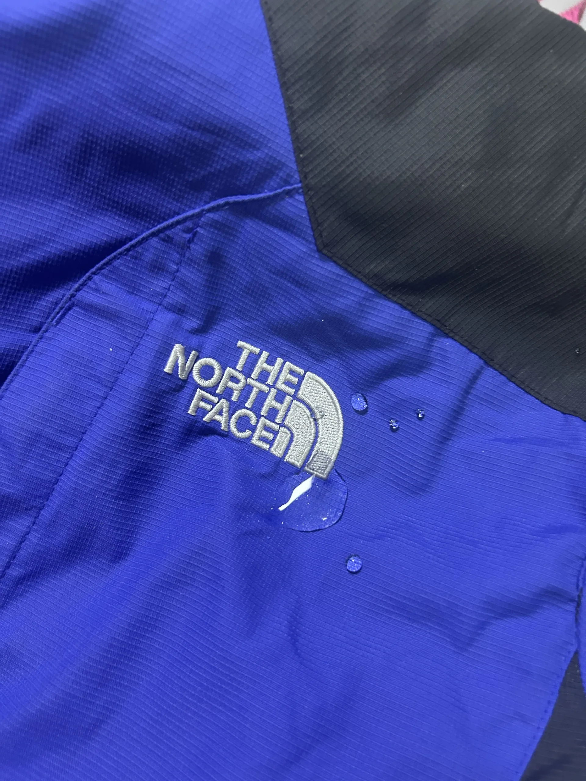 The North Face GORE-TEX Black Jacket detail view