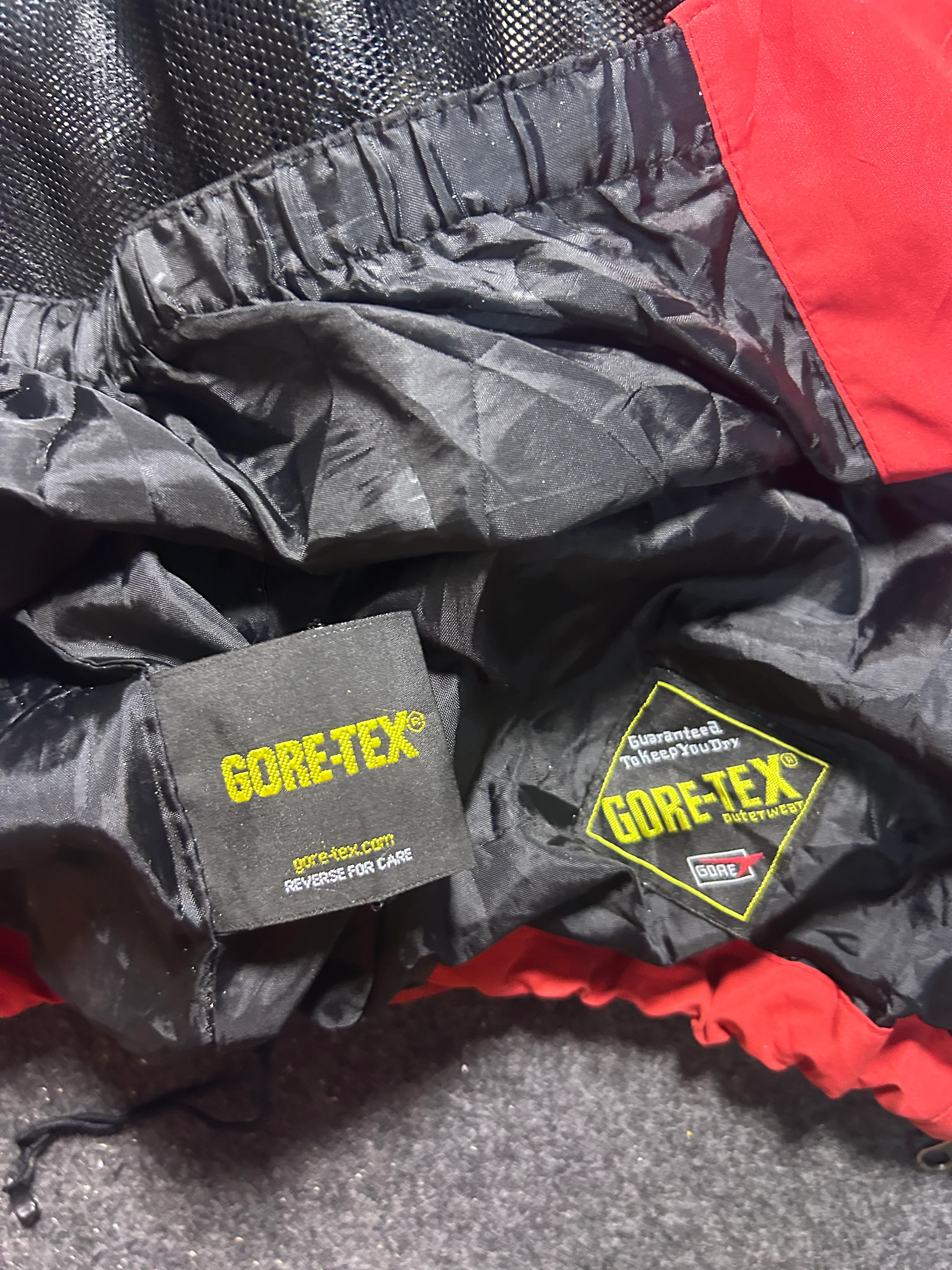 The North Face GORE-TEX Black Jacket detail view