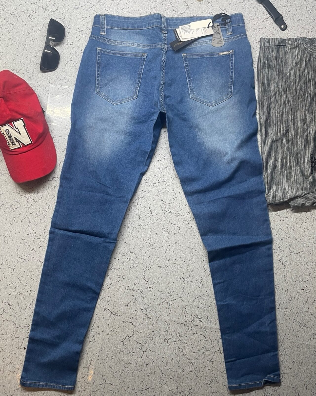 Blue Jeans alternate view