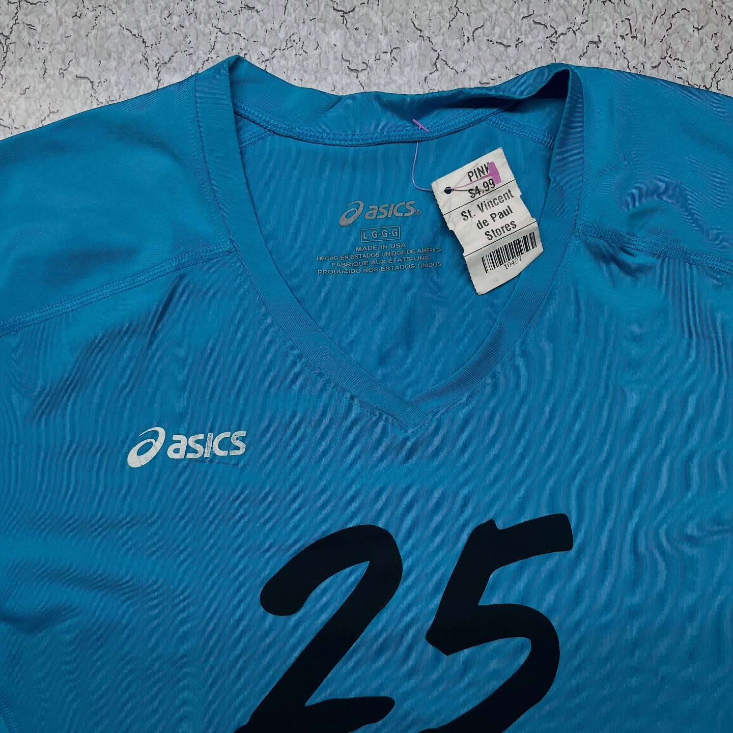 Asics T-Shirt detail view