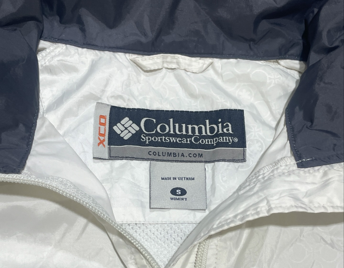 Columbia White Windbreaker Jacket detail view