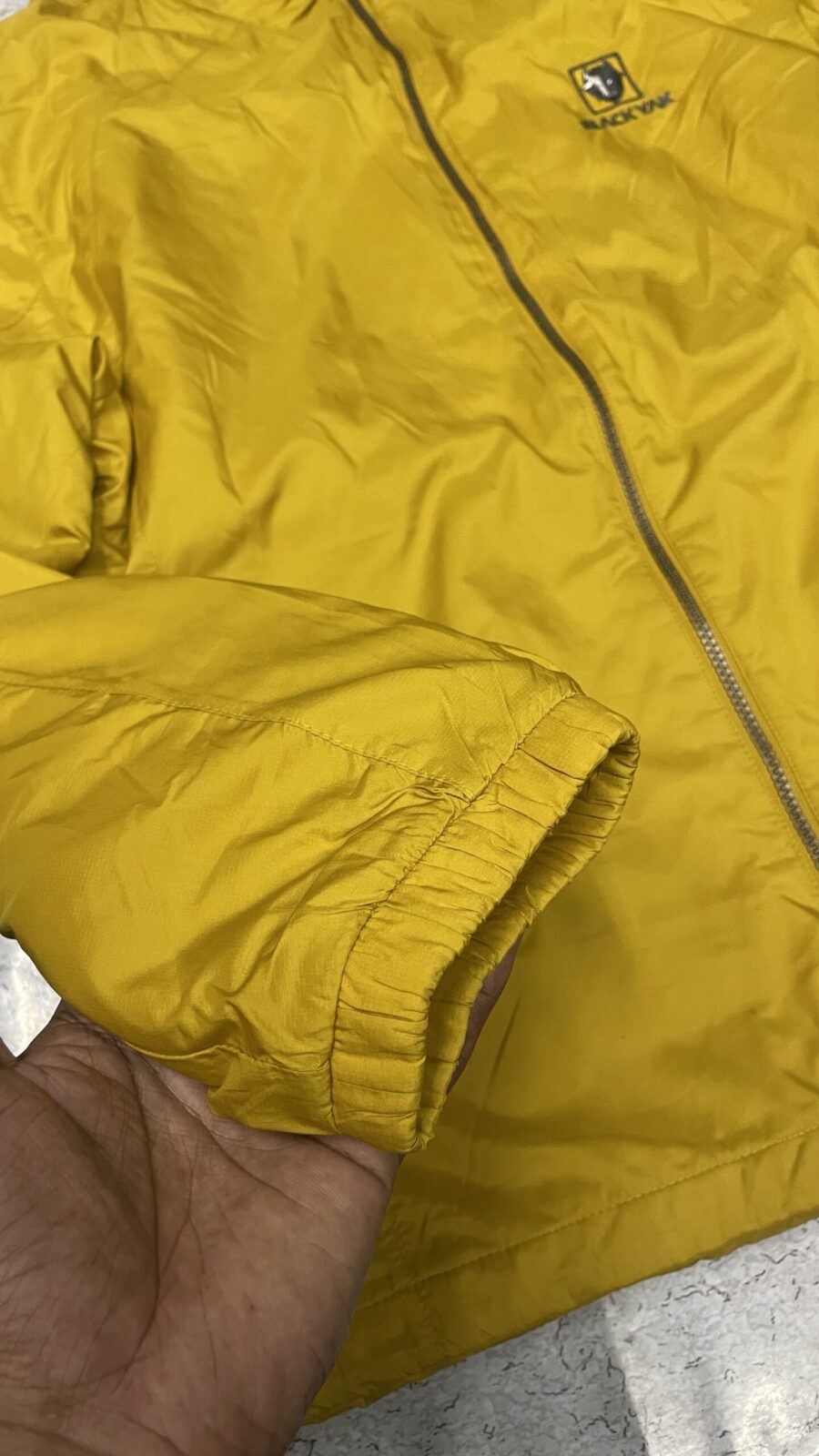 Yellow Jacket detail view