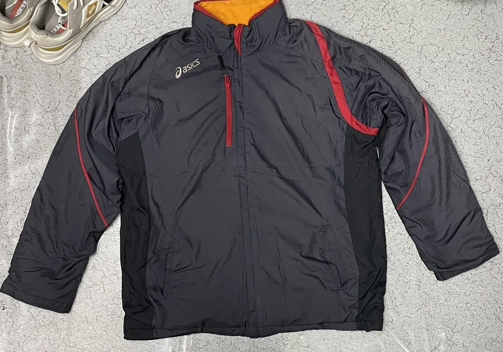Asics Jacket front view