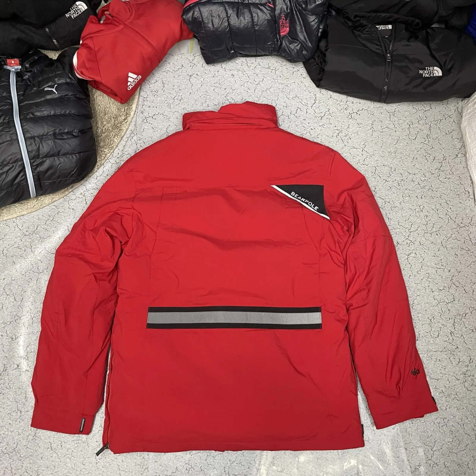 Red Jacket detail view