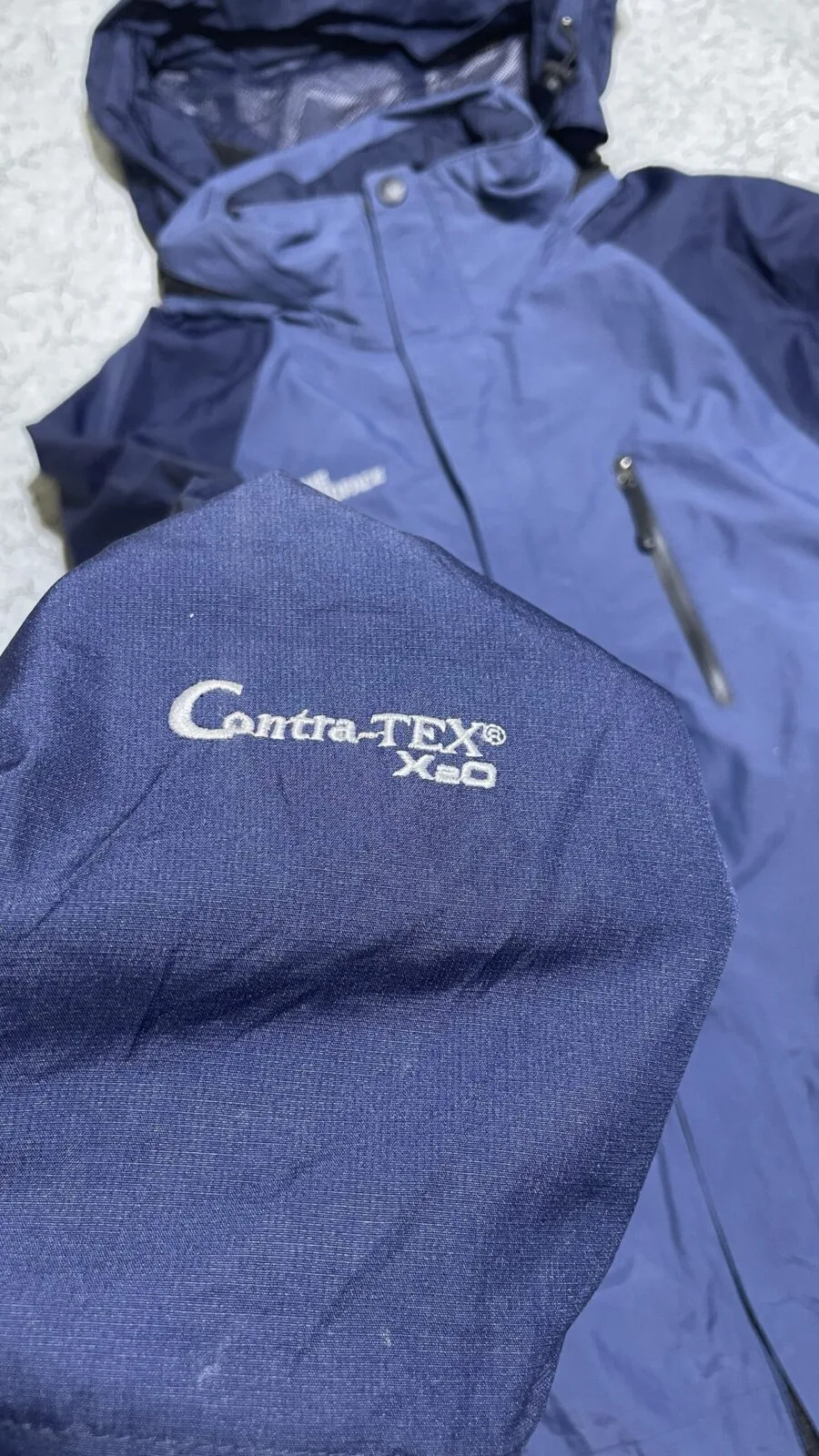 Blue Jacket detail view