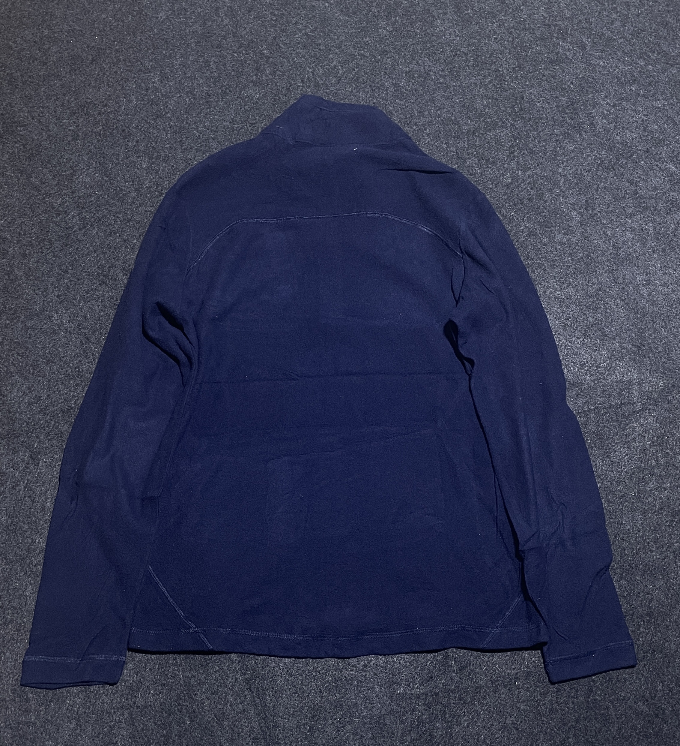 Under Armour Navy Sweater detail view
