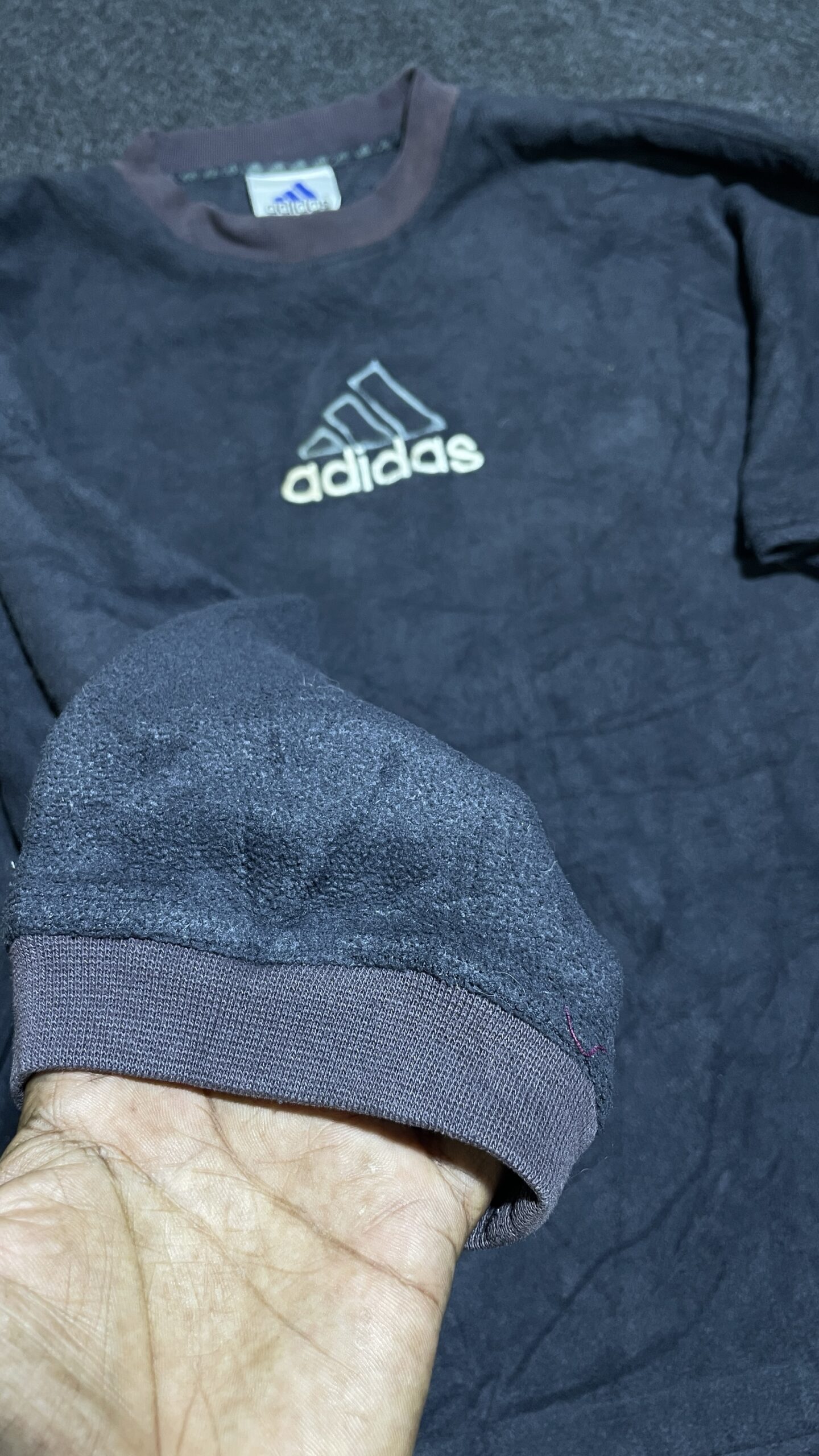 Adidas Sweater detail view