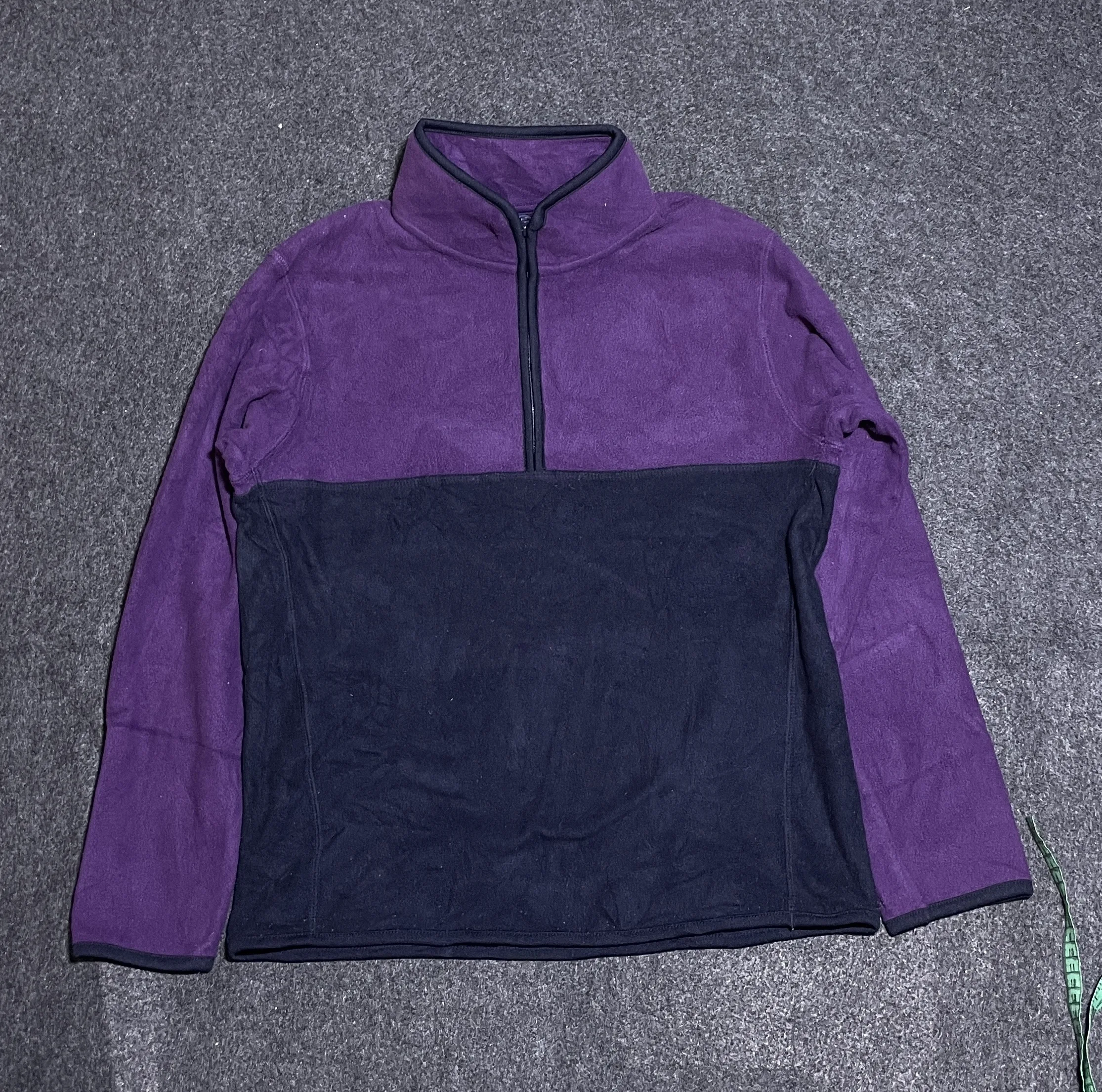 Uniqlo Black Sweater alternate view