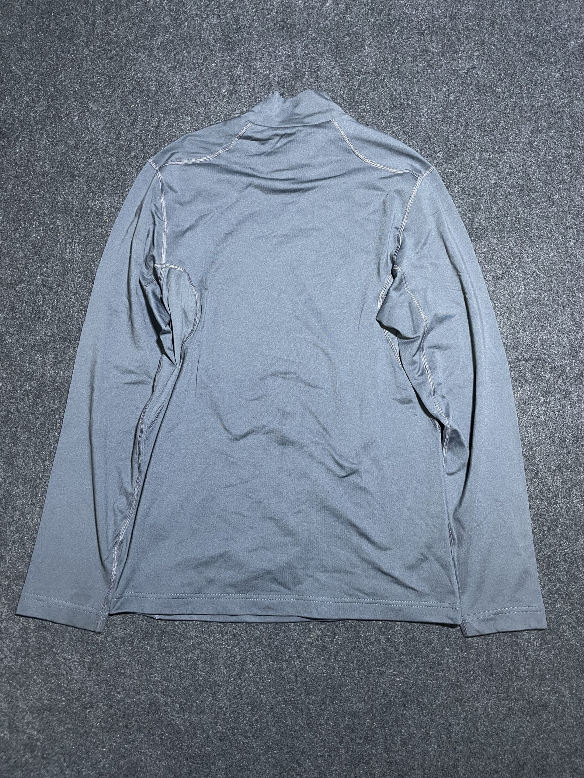 Nike Grey T-Shirt detail view