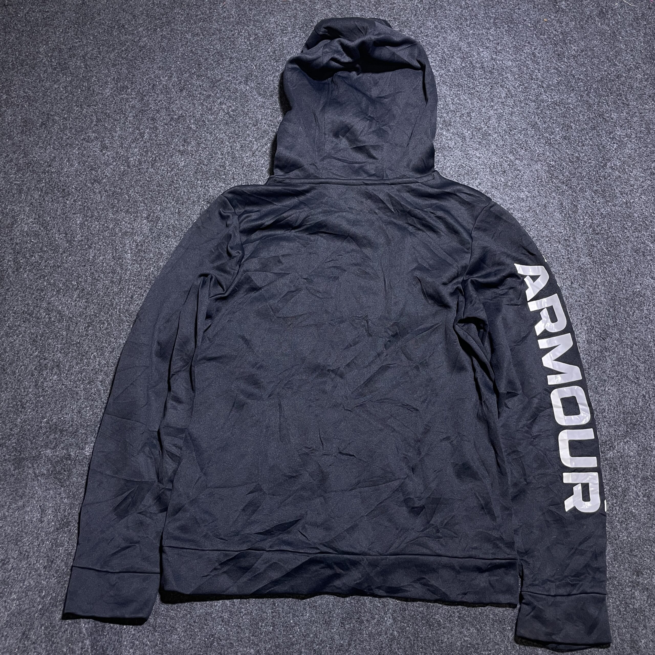 Under Armour Black T-Shirt detail view