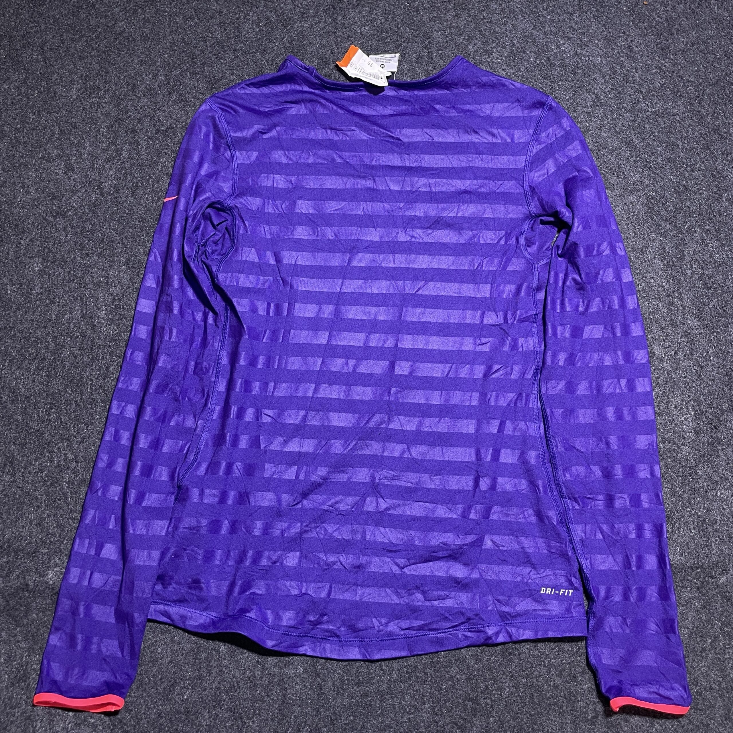 Nike Purple simple detail view
