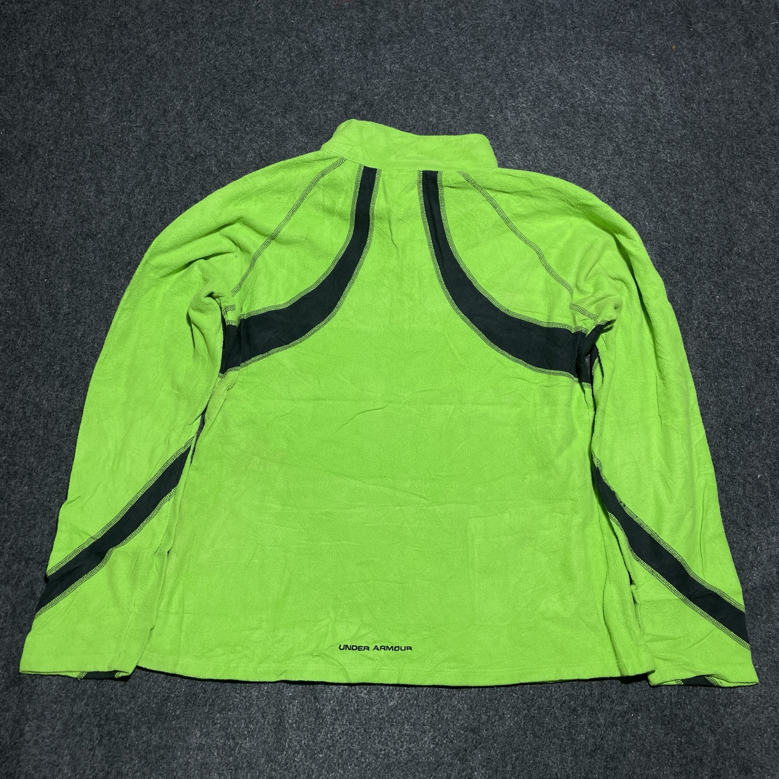 Under Armour Green T-Shirt detail view