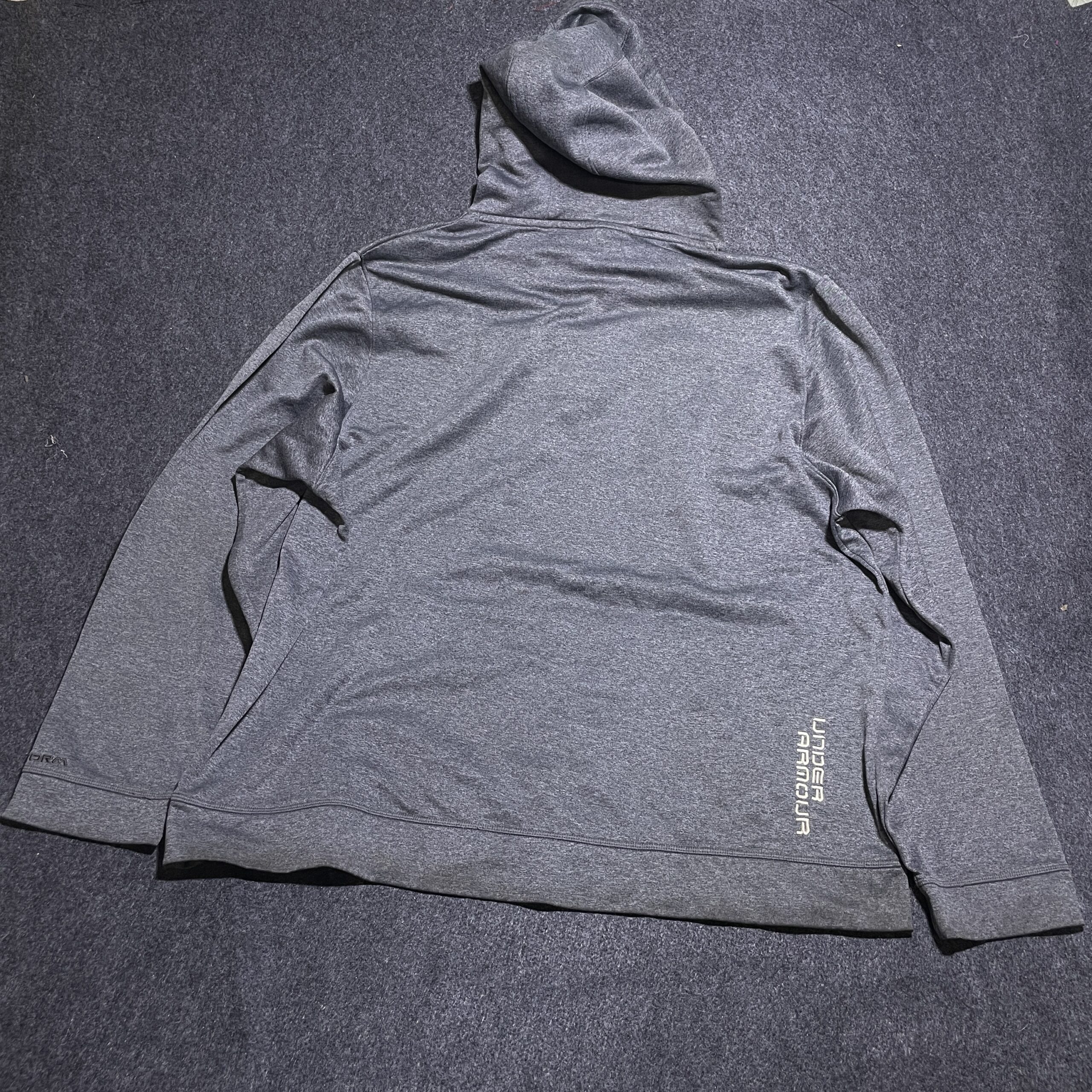 Under Armour Grey T-Shirt detail view