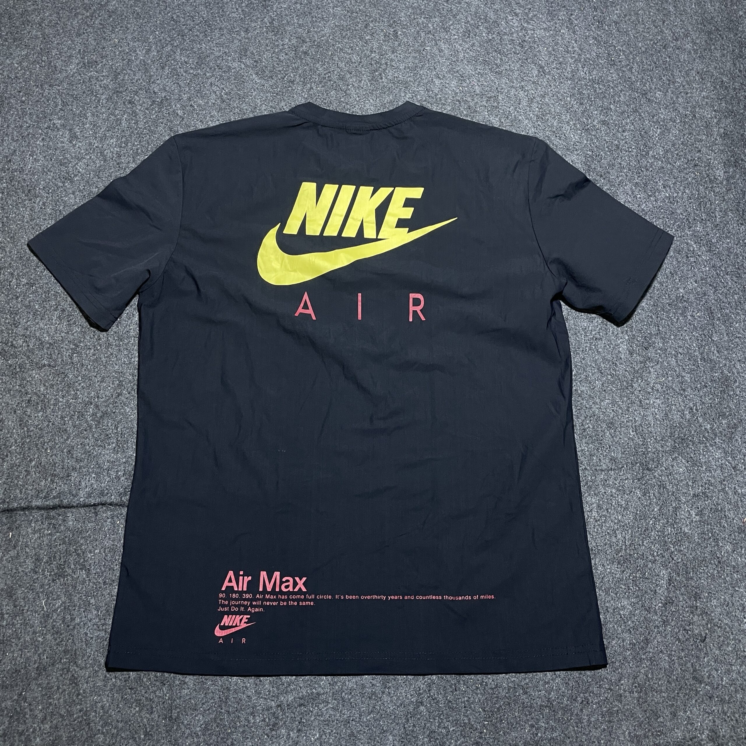 Nike Black T-Shirt detail view