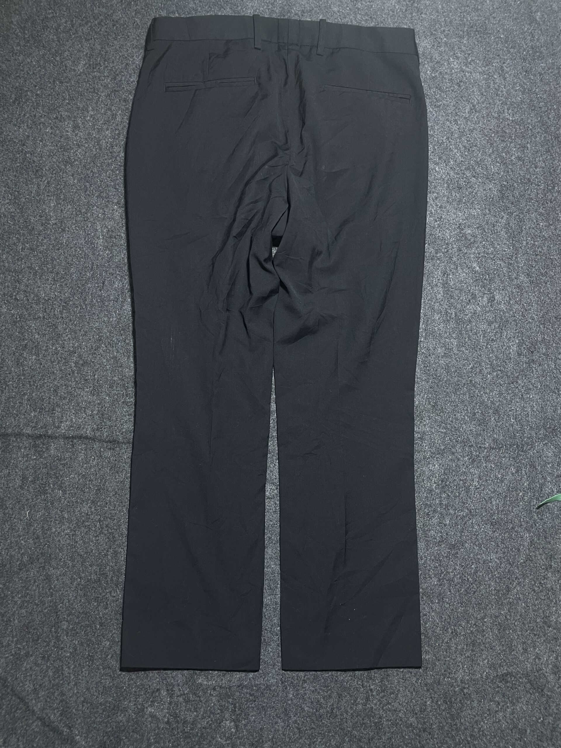 Black Pants detail view