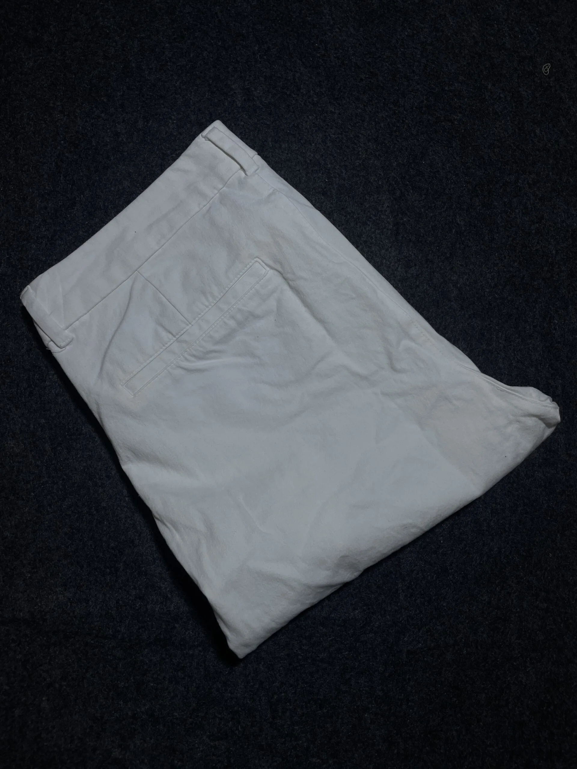 Old Navy White Trousers front view