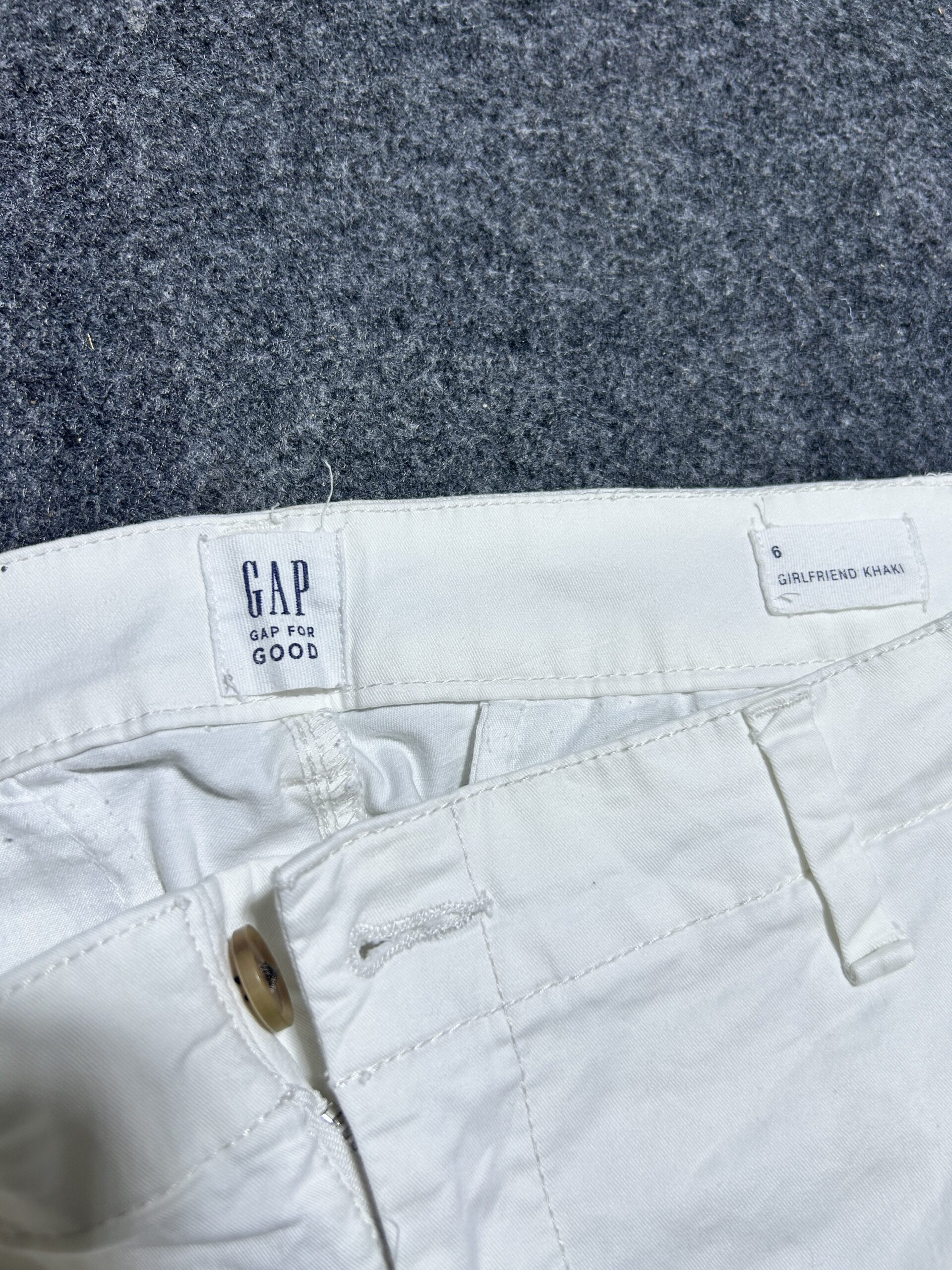 GAP White Trousers back view