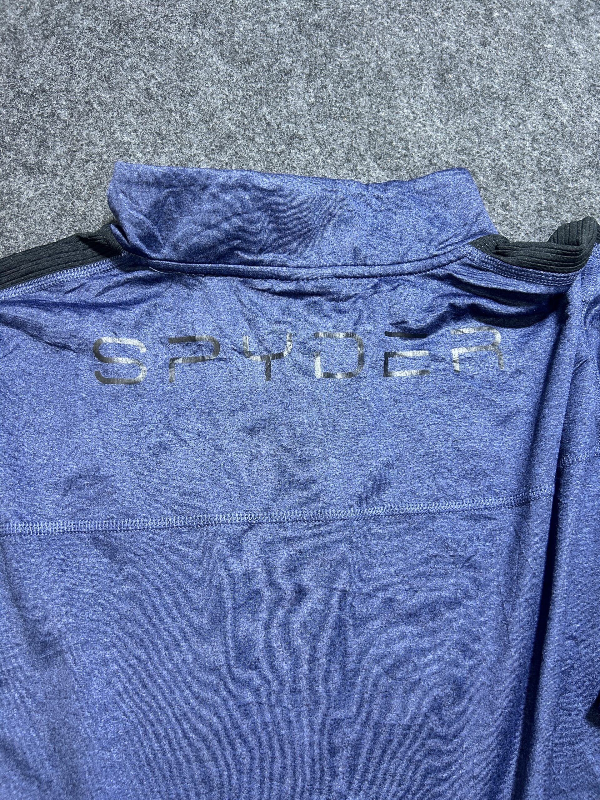Navy T-Shirt detail view