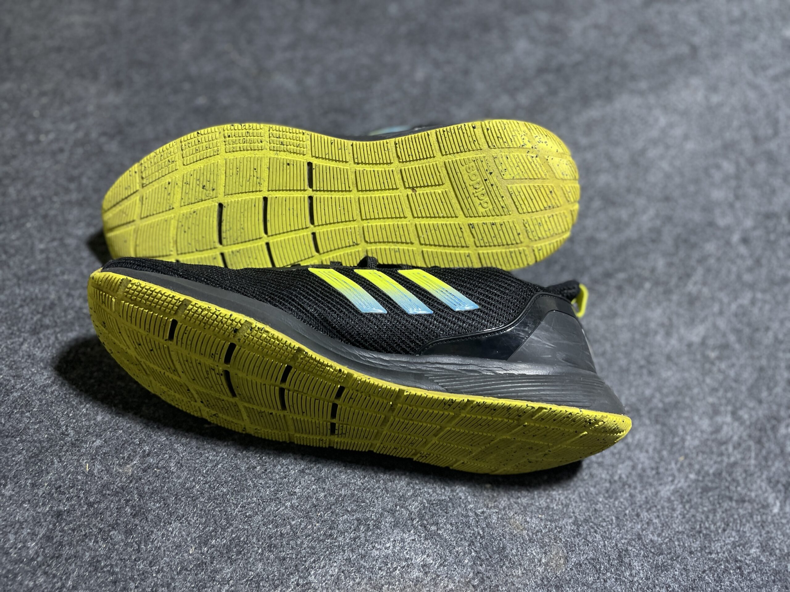 Adidas Black simple detail view