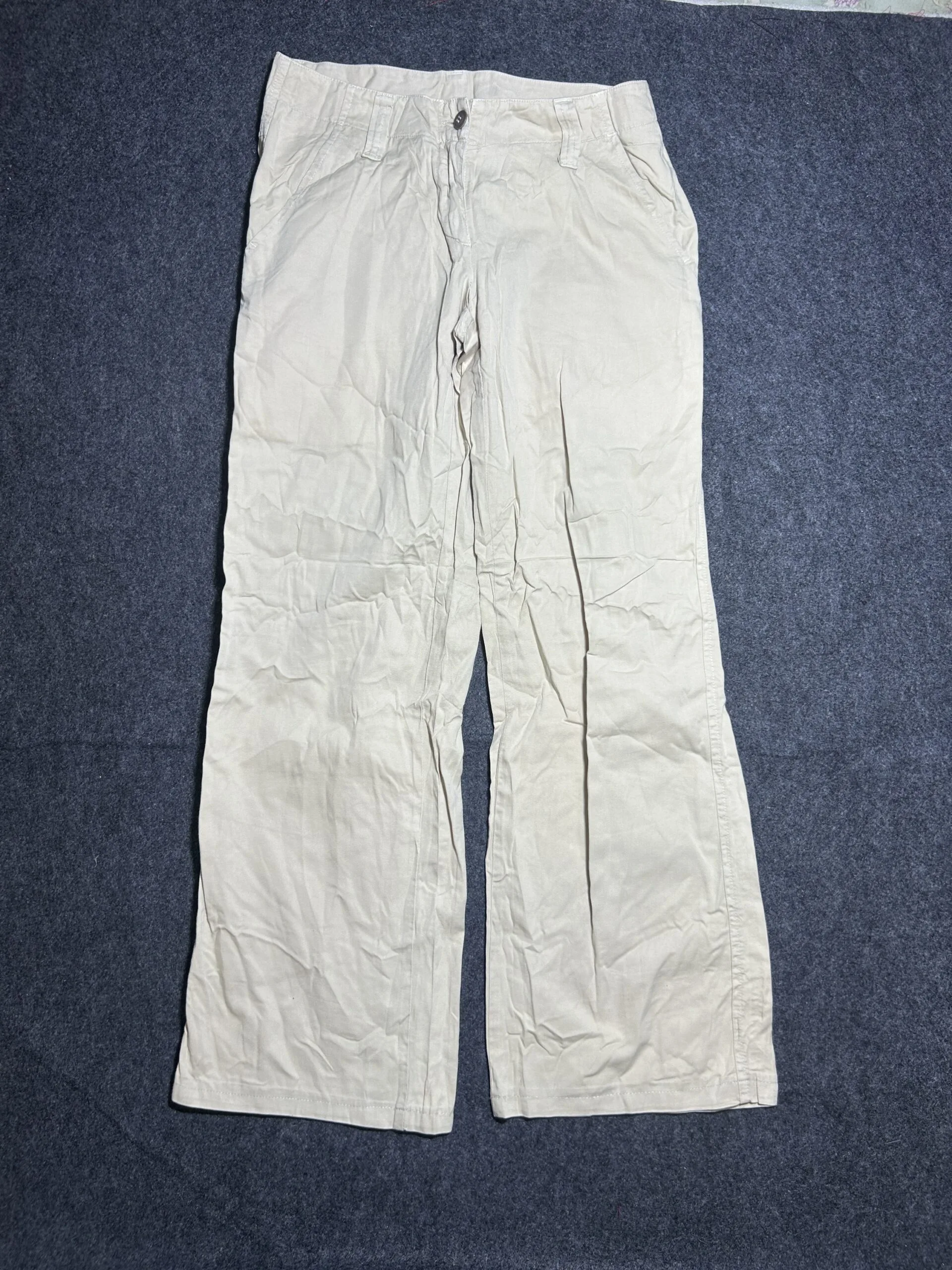White Pants alternate view