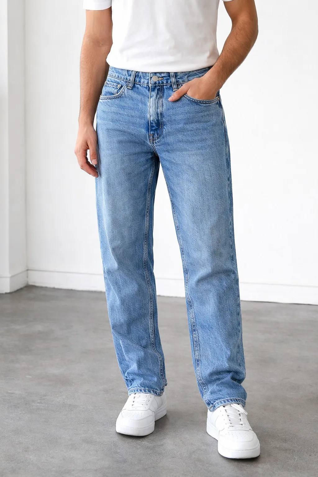 Zara Blue Denim Jeans front view