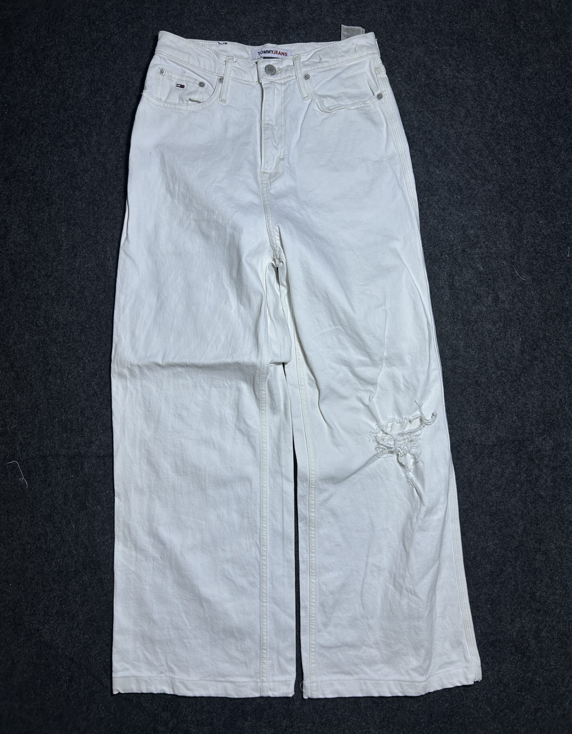 White Jeans detail view