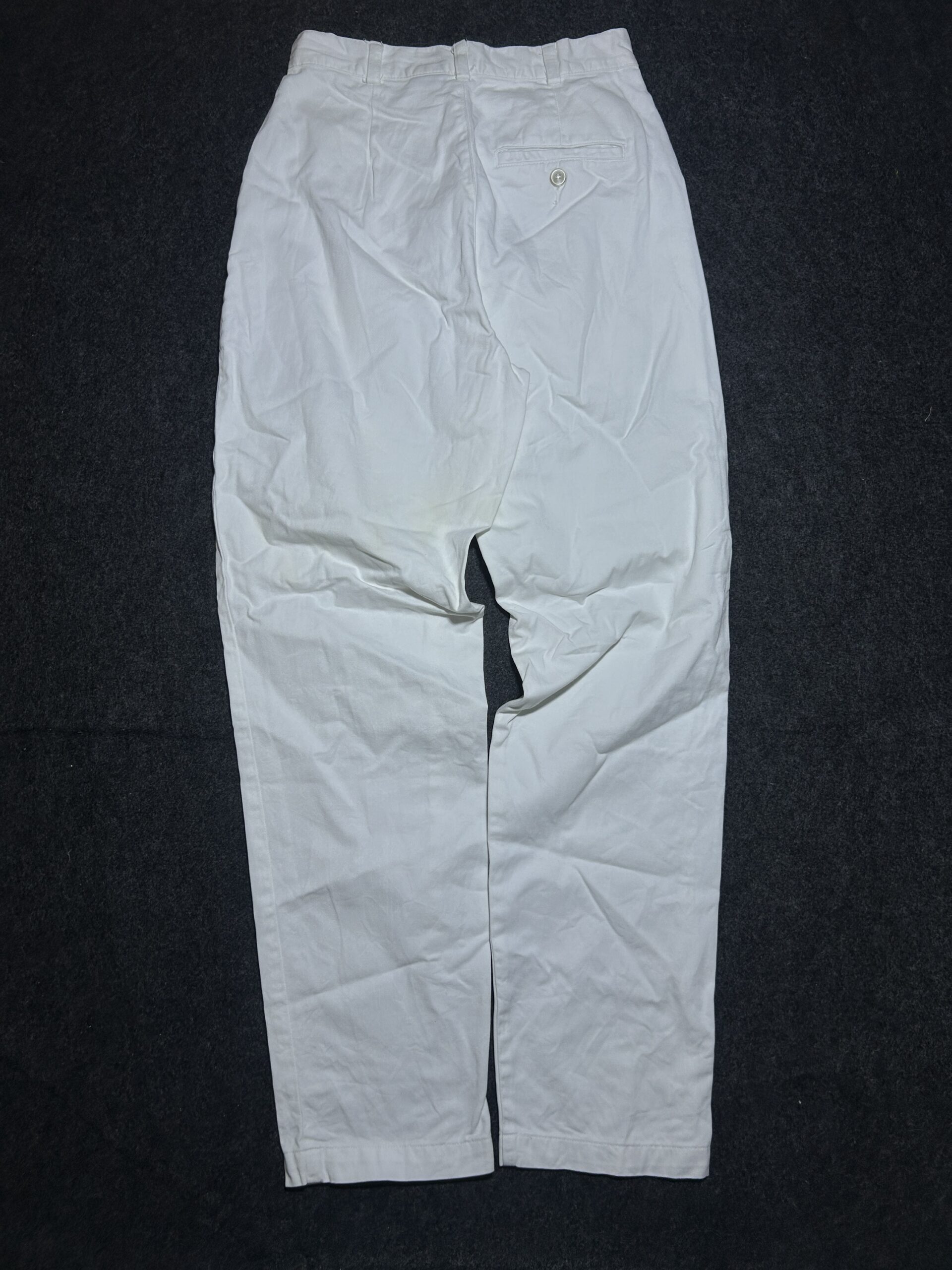 Levi's White Pants back view