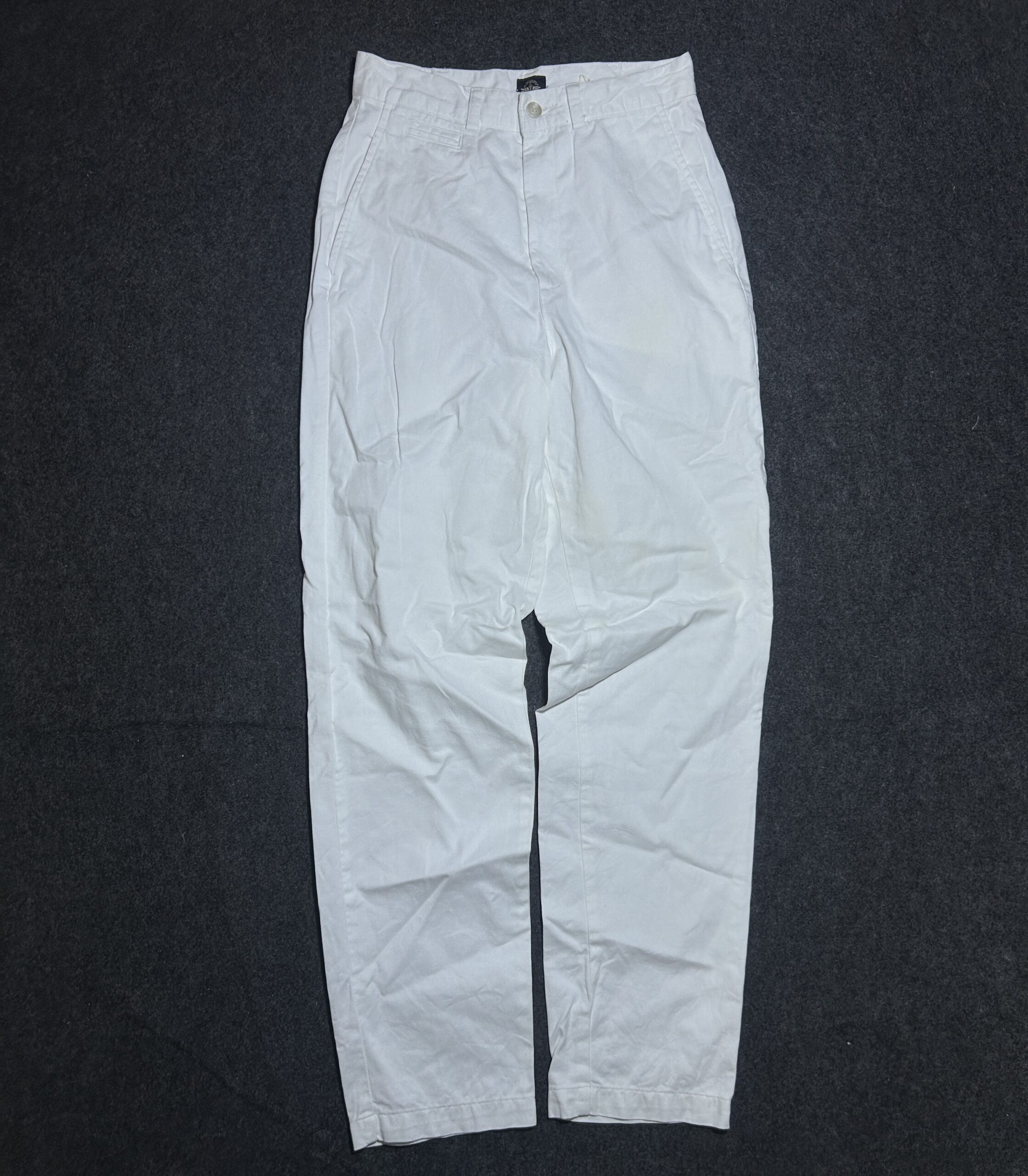 Levi's White Pants detail view