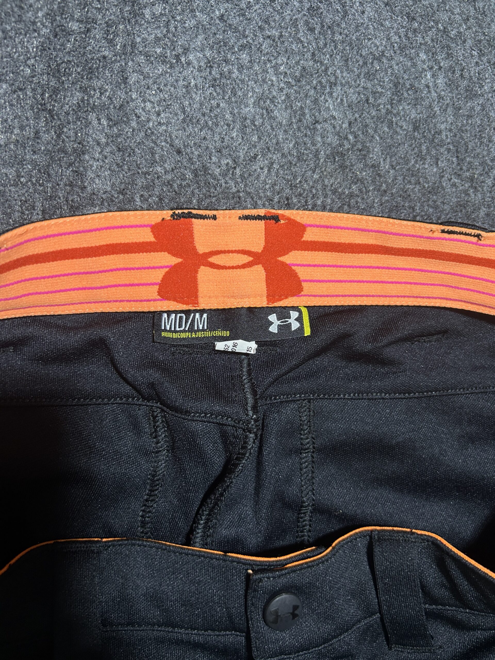 Under Armour Black Pants detail view