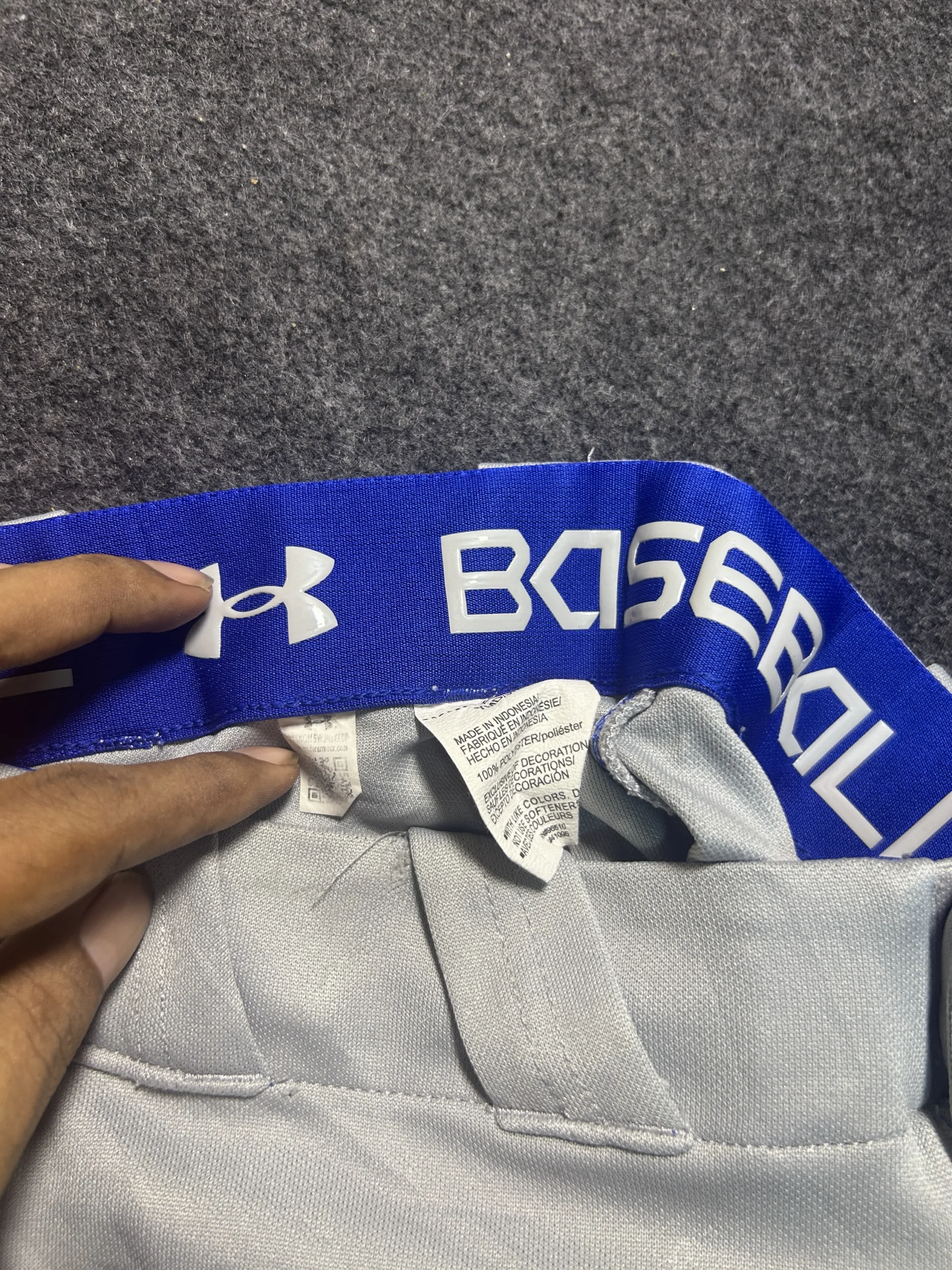 Under Armour White Pants back view