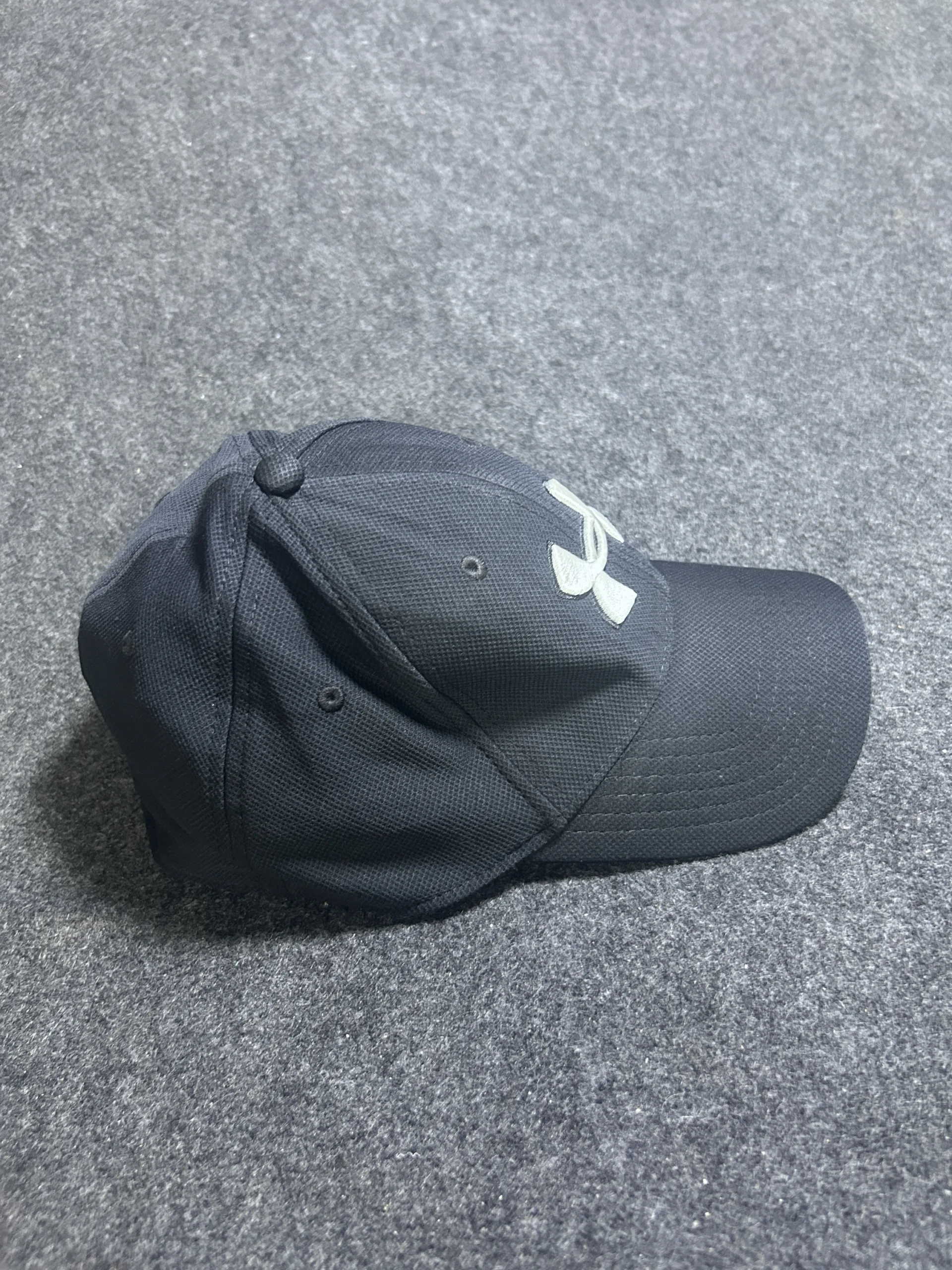 Under Armour Black simple detail view