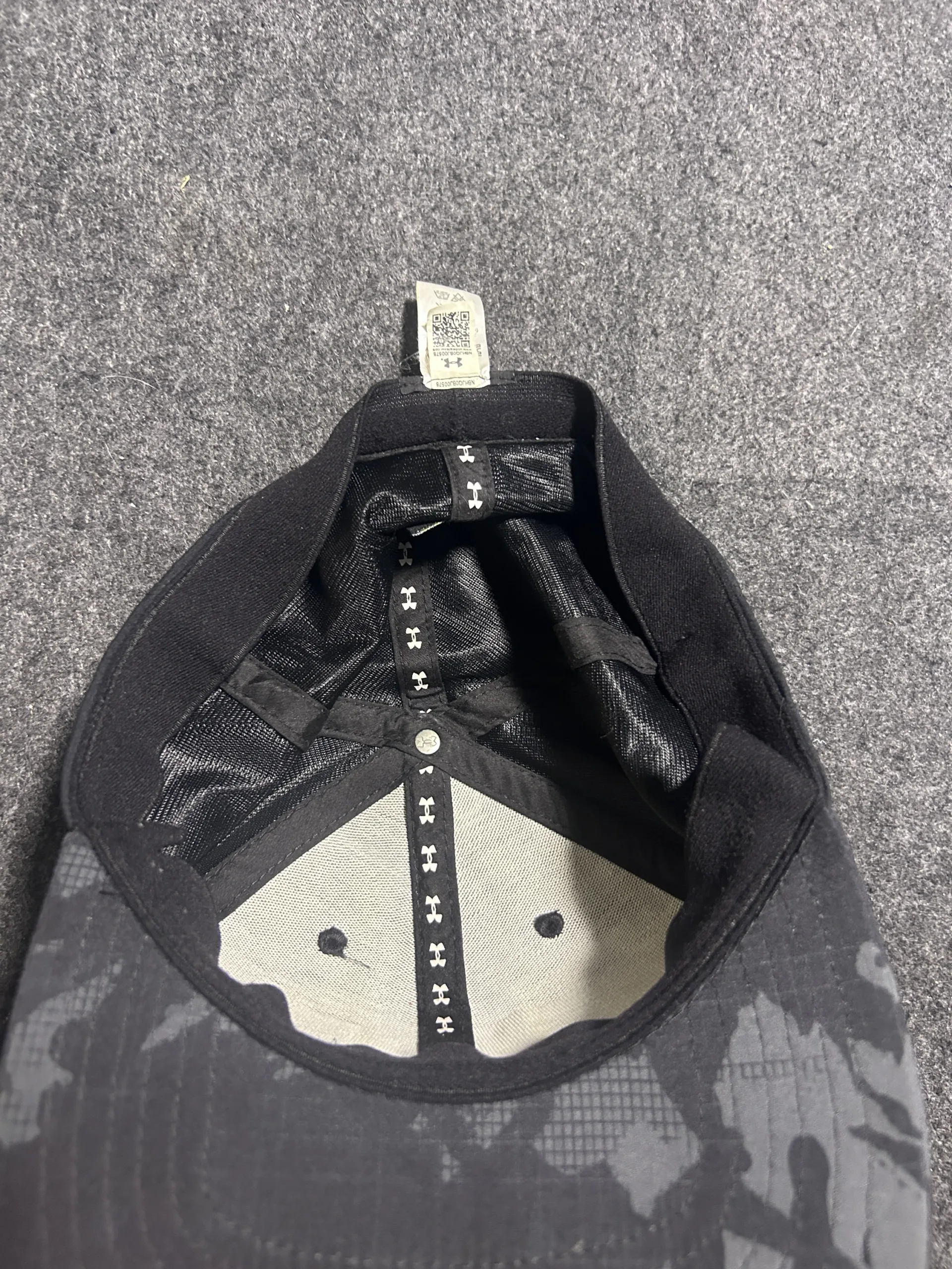 Under Armour Black simple alternate view