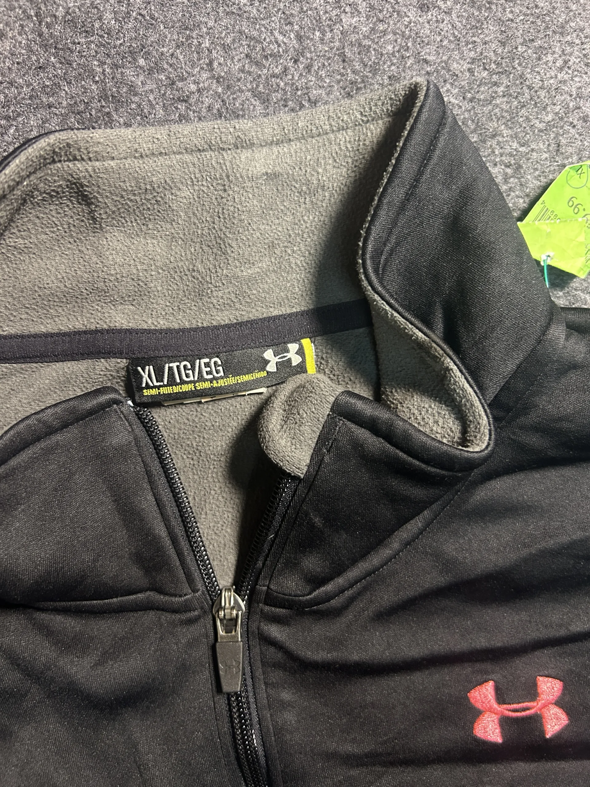 Under Armour Black Sweatshirt detail view