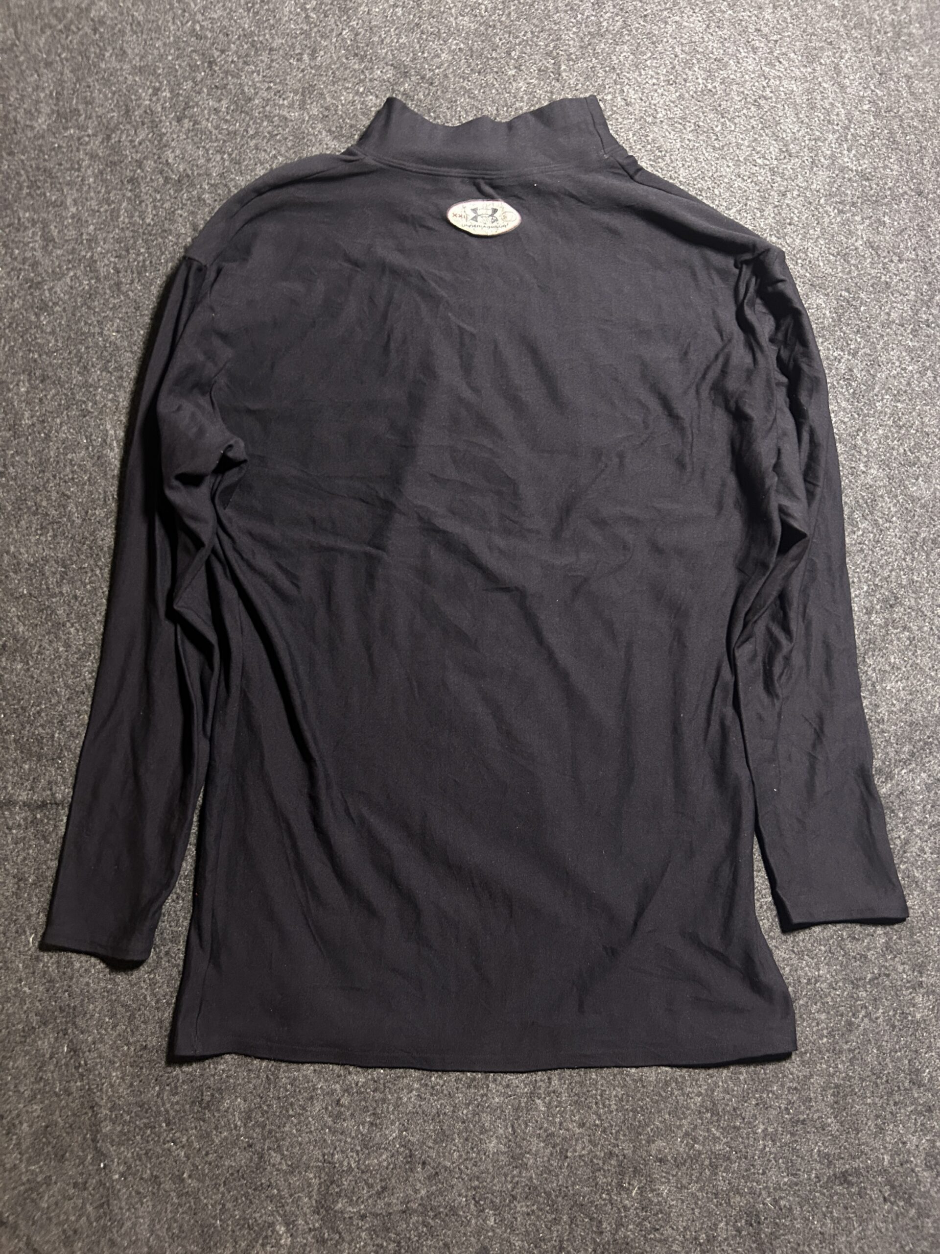 Under Armour Black T-Shirt detail view