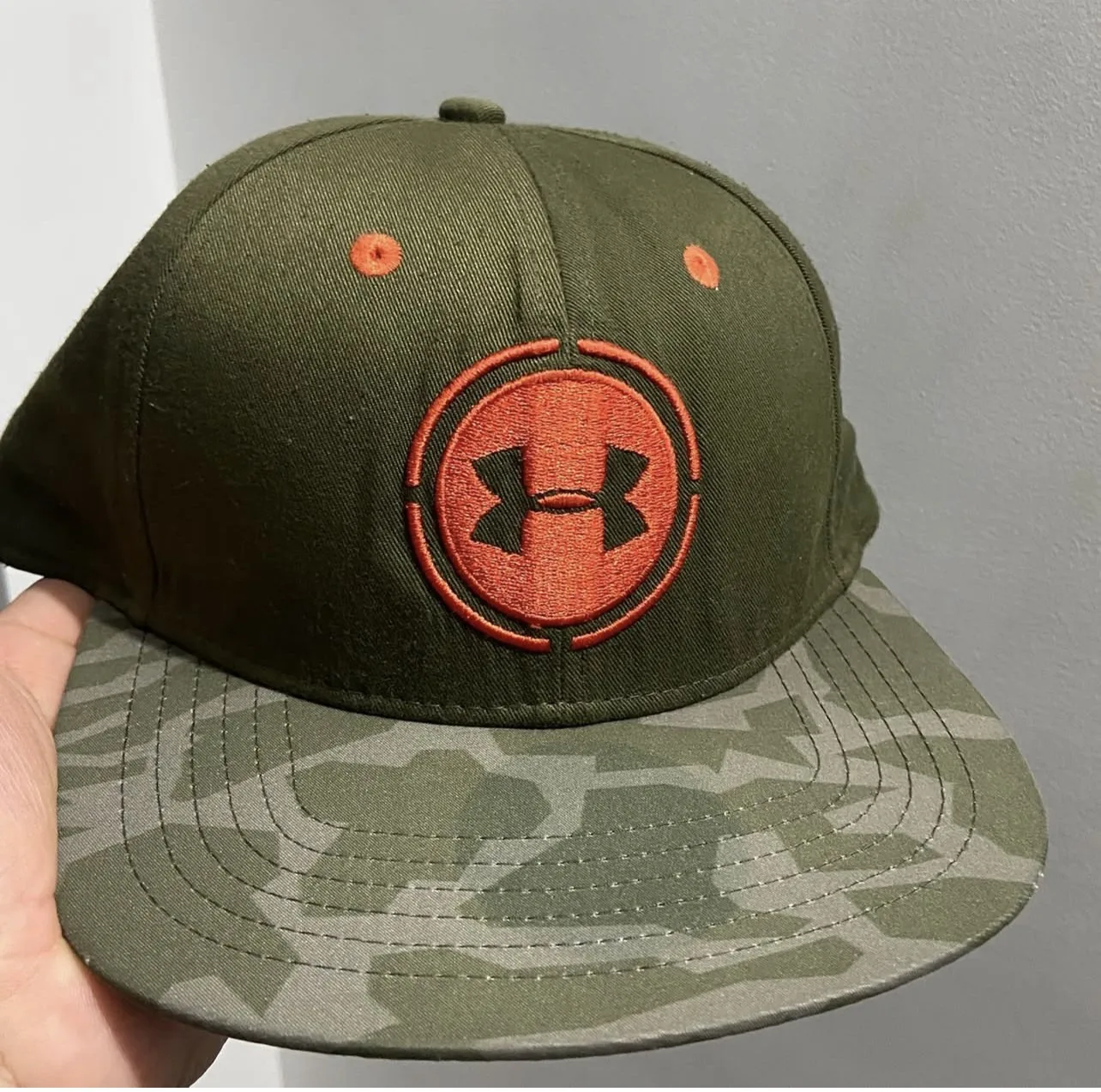 Under Armour Green simple detail view