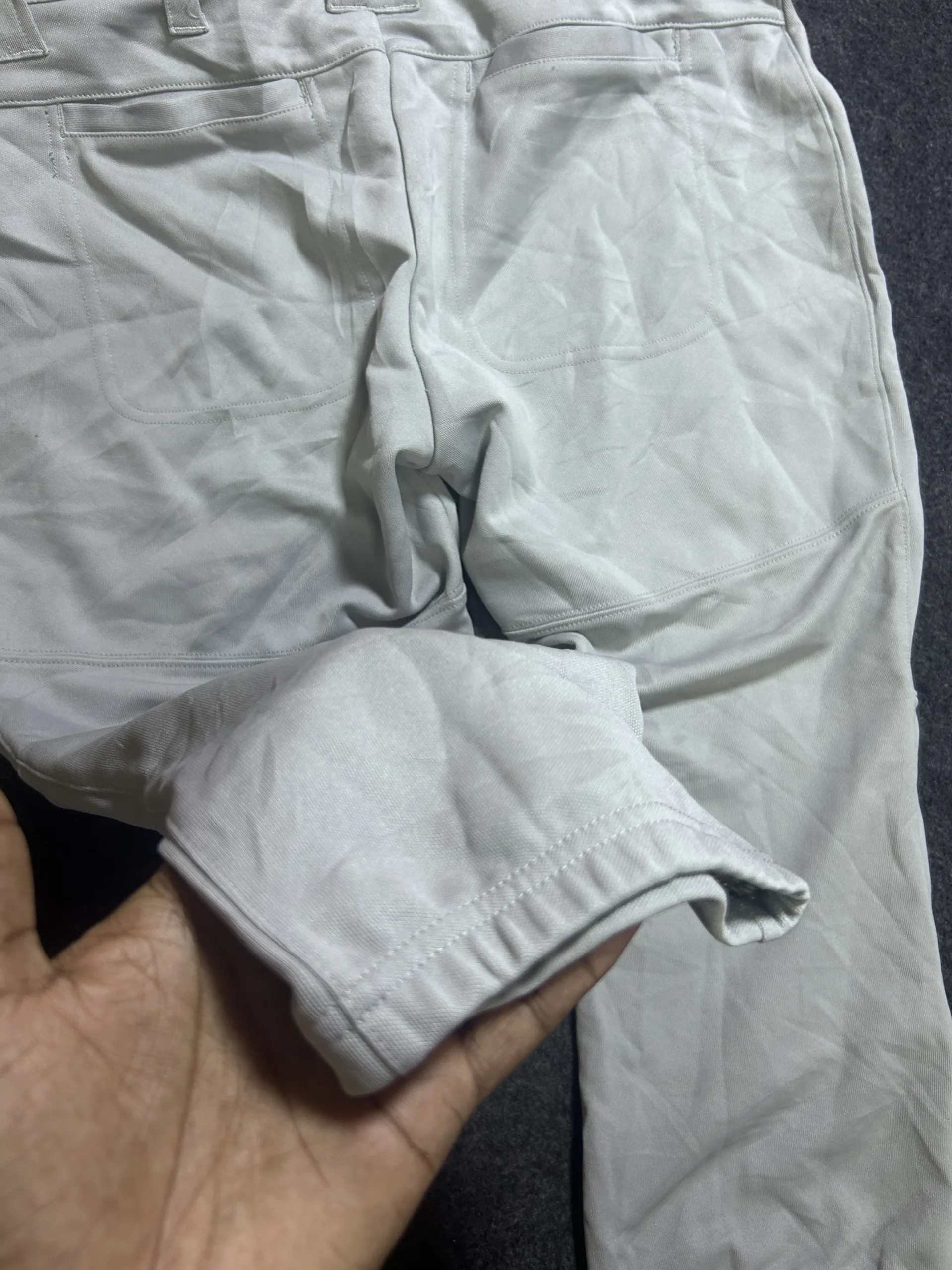 Under Armour Grey Pants detail view
