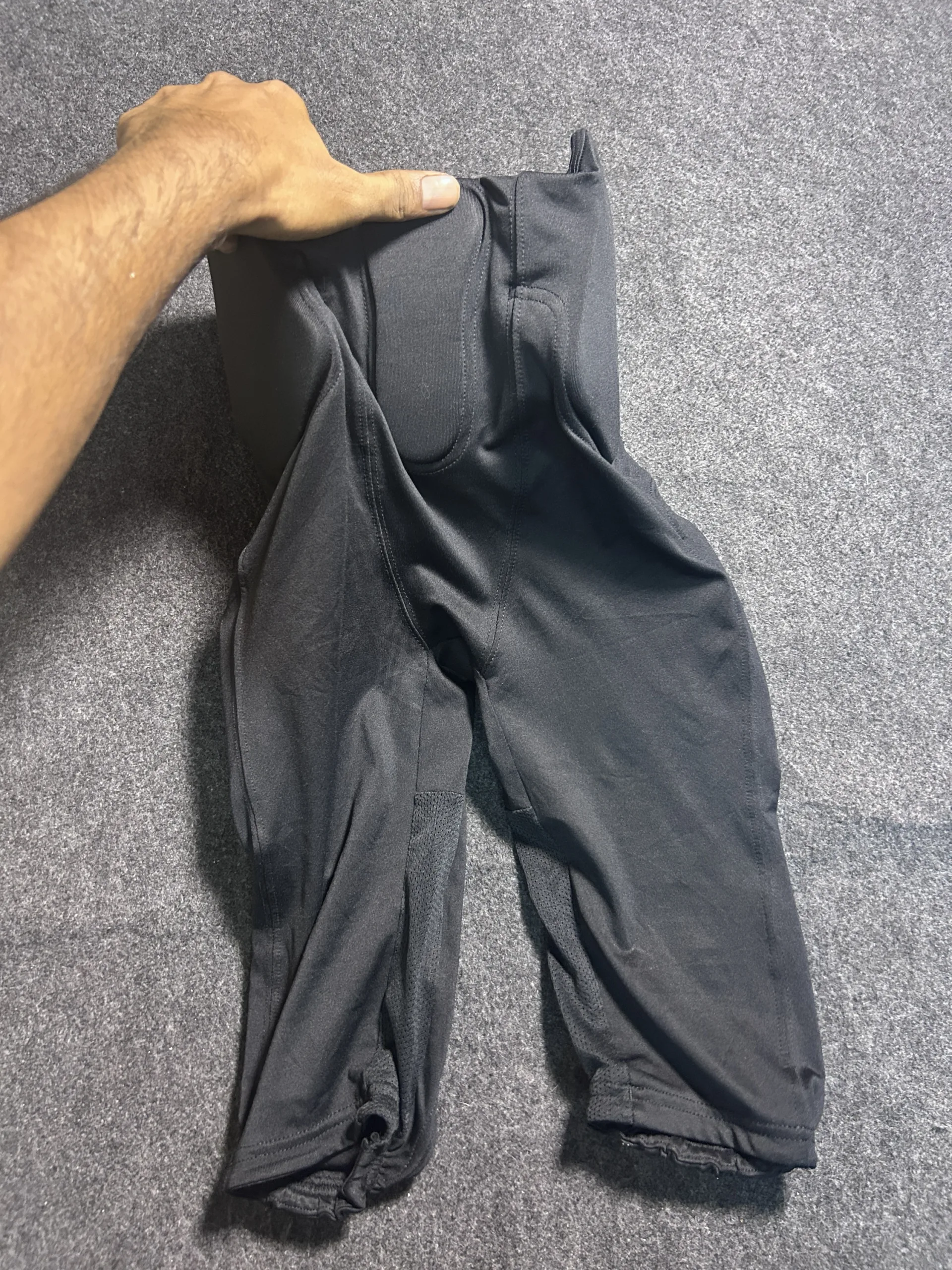 Under Armour Black Shorts detail view