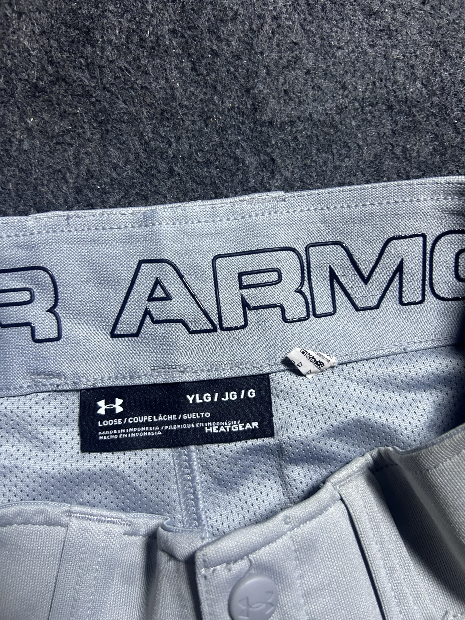 Under Armour Grey Shorts detail view