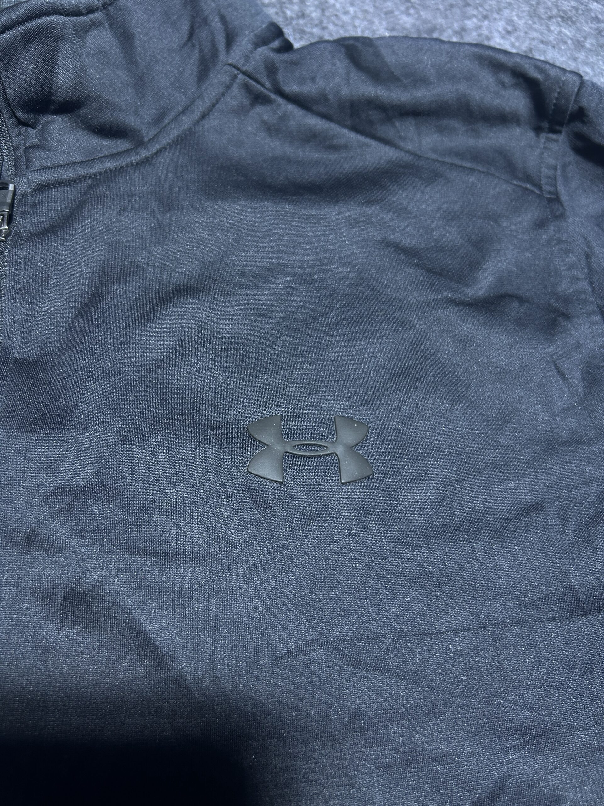 Under Armour Black T-Shirt back view
