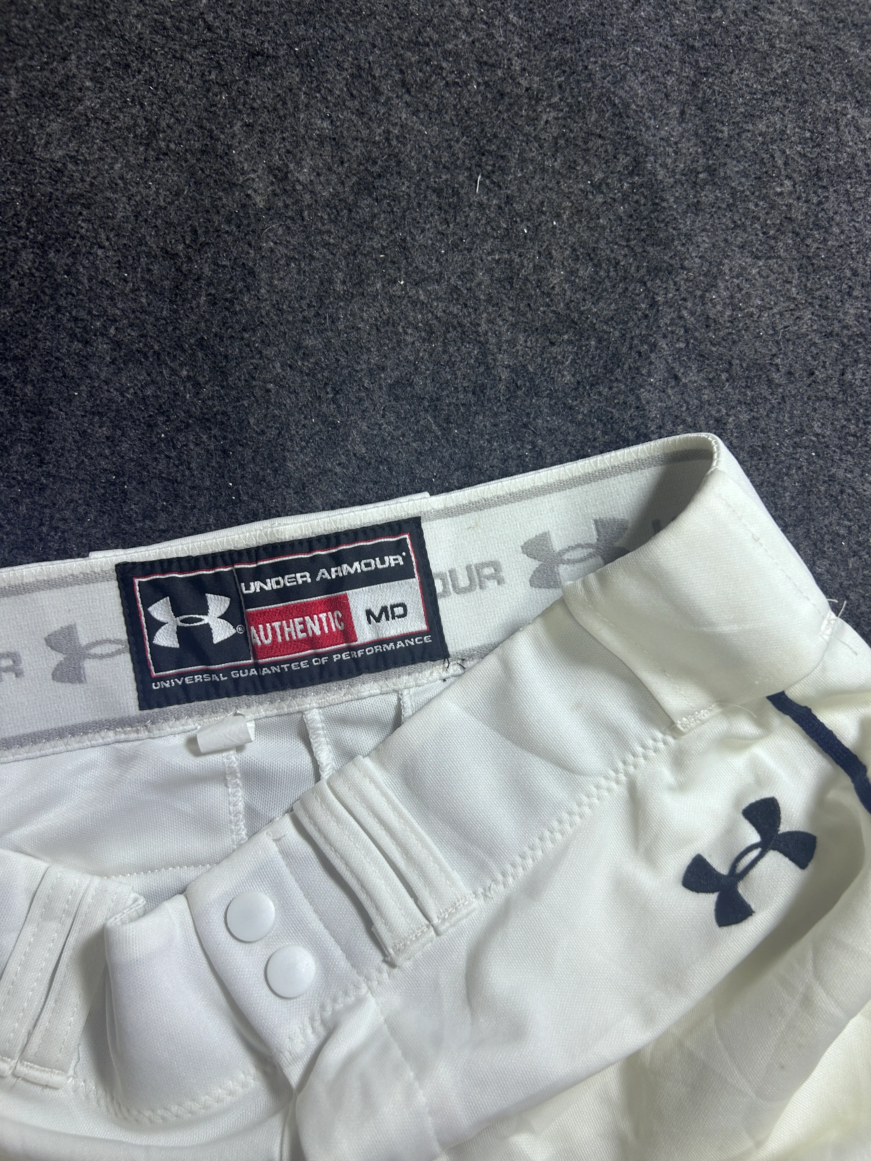 Under Armour White Pants detail view
